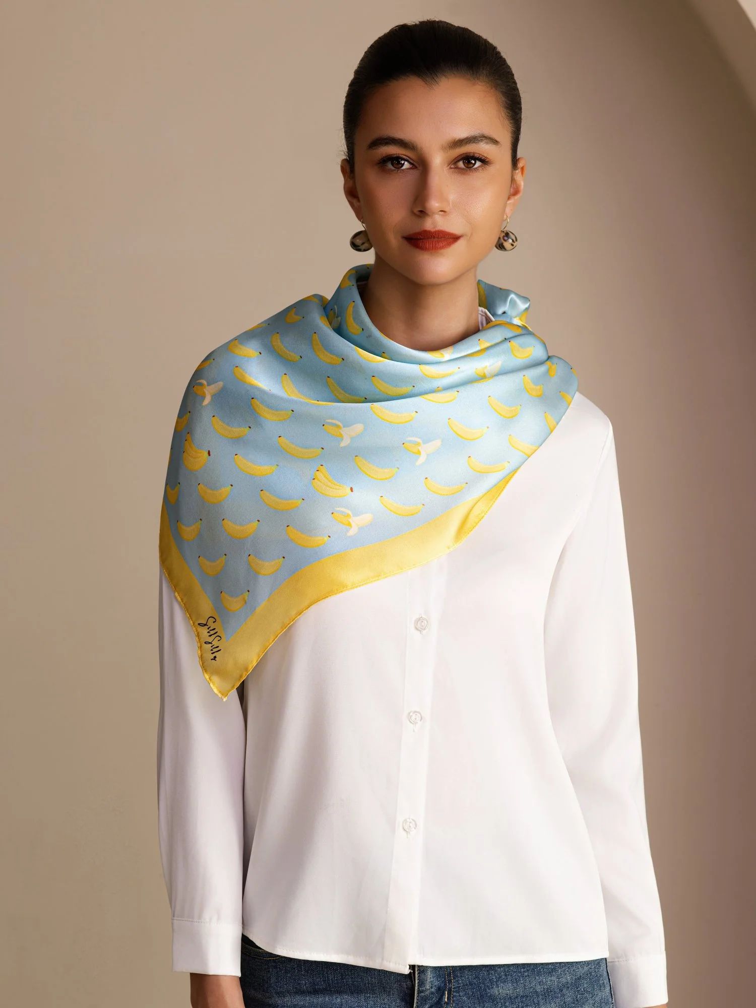Foulard En Soie De Mûrier 100 Pour Cent Motif Banane Taille 90 x 90 cm - Image 7