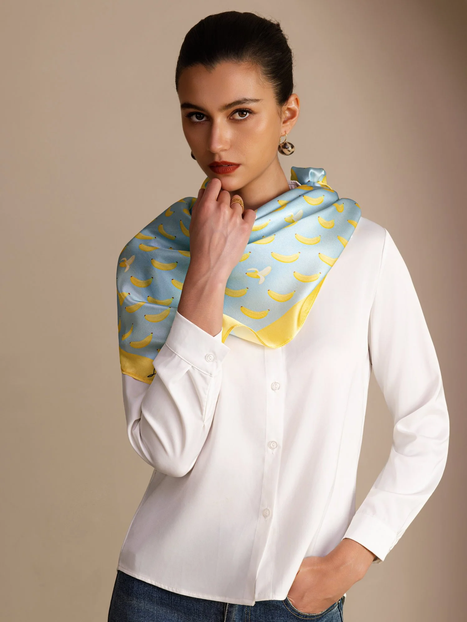 Foulard En Soie De Mûrier 100 Pour Cent Motif Banane Taille 90 x 90 cm - Image 9