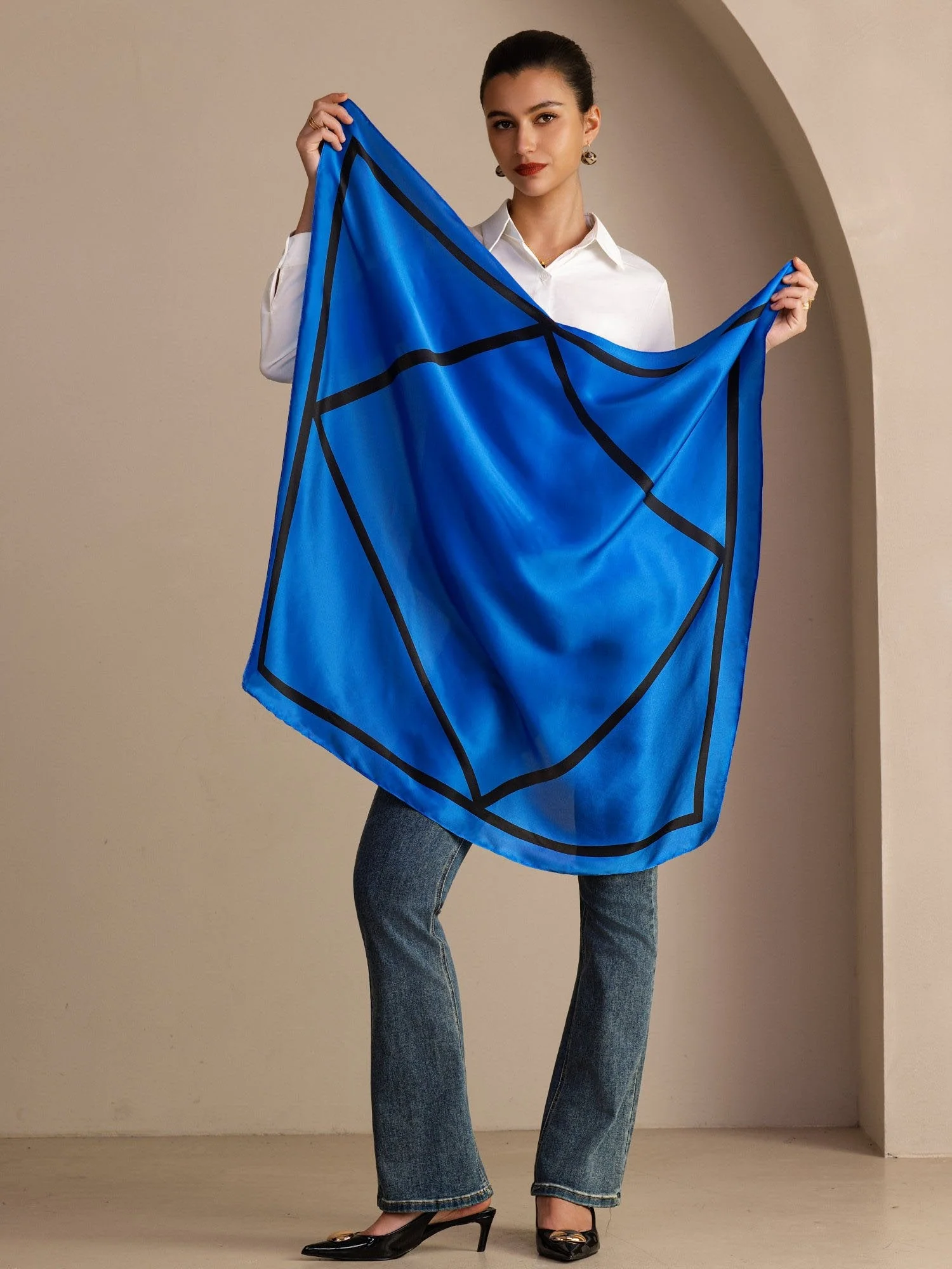 Foulard Femme En Soie De Mûrier 100 Pour Cent Motif Bloc Géométrique Taille 90 x 90 cm - Image 16