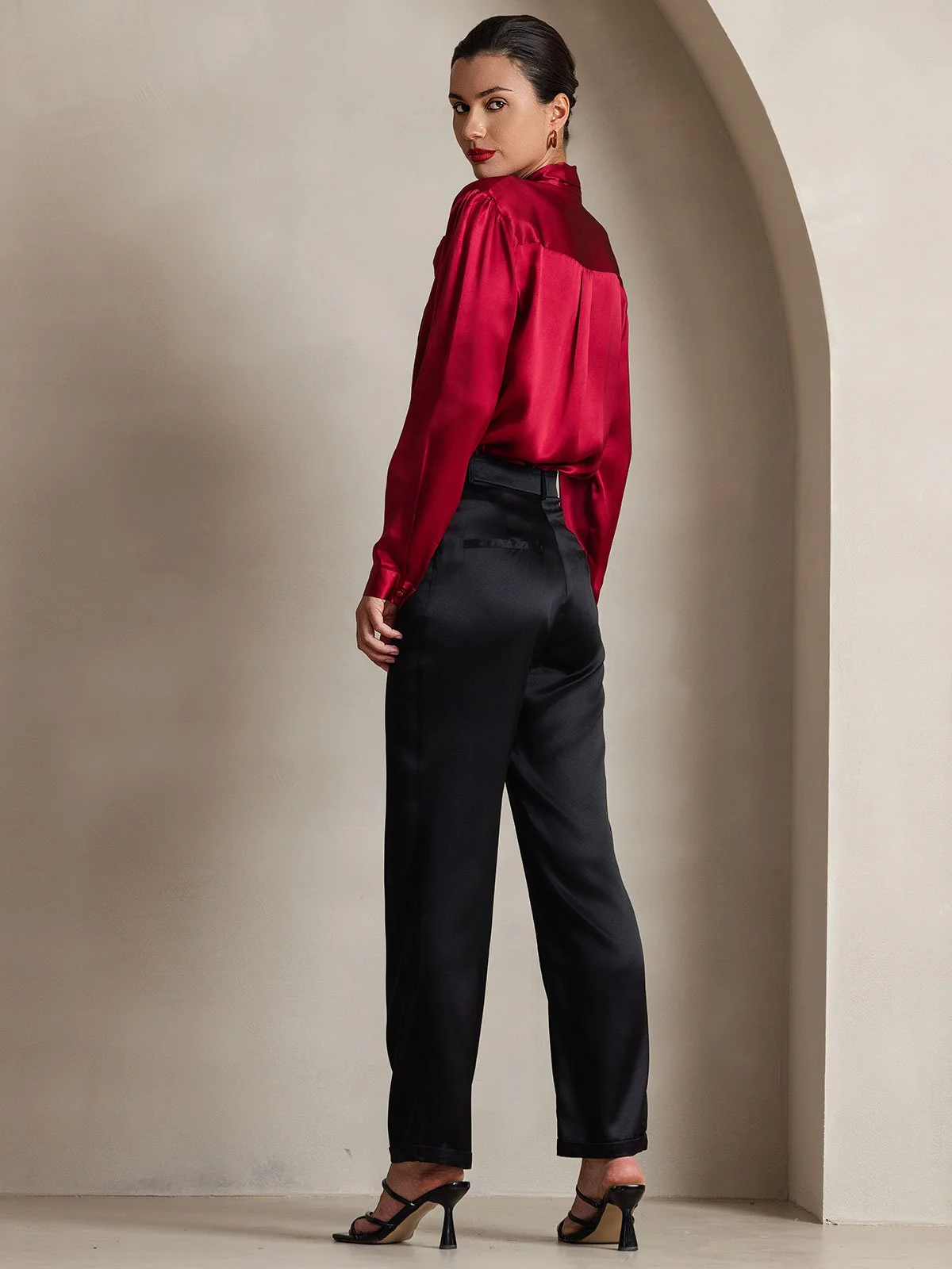 19 Momme Chemise Élégante en Soie avec Col à Nouer à Manches Longues - Image 25