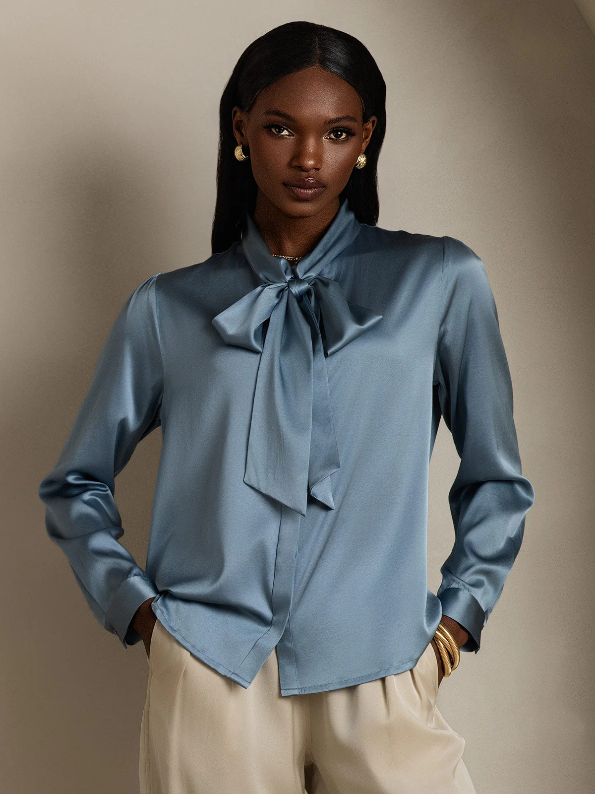 19 Momme Chemise Élégante en Soie avec Col à Nouer à Manches Longues - Image 30