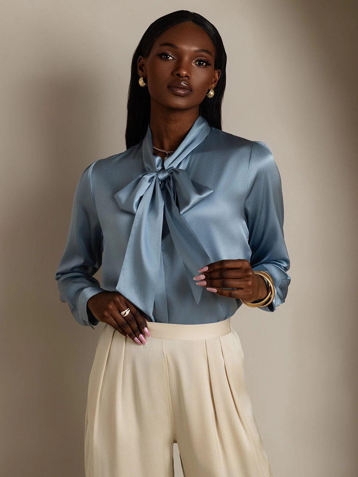 19 Momme Chemise Élégante en Soie avec Col à Nouer à Manches Longues - Image 32