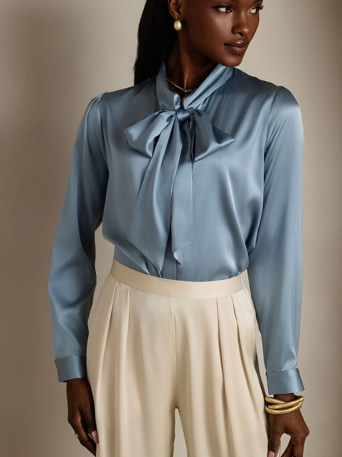 19 Momme Chemise Élégante en Soie avec Col à Nouer à Manches Longues - Image 35