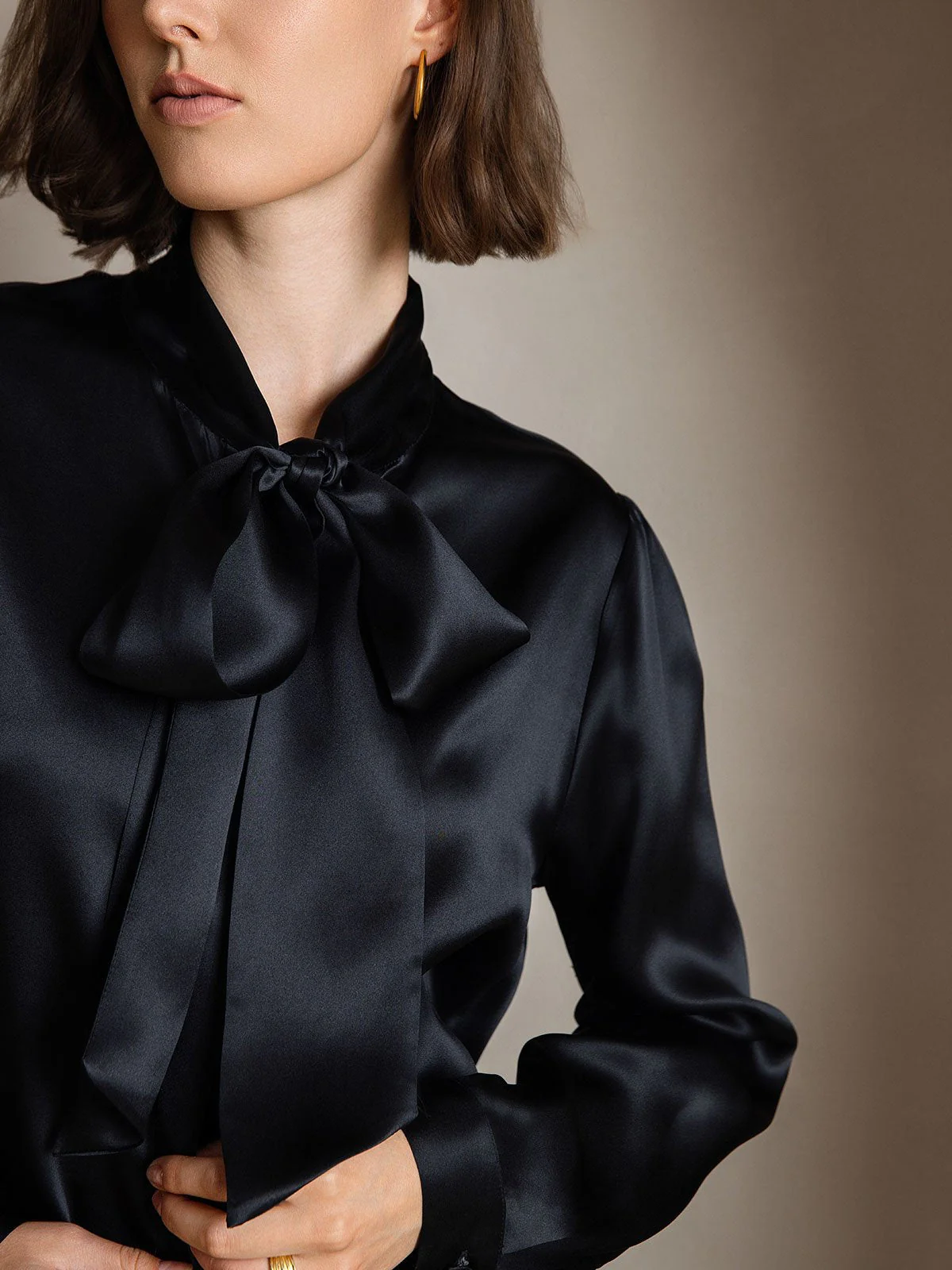 19 Momme Chemise Élégante en Soie avec Col à Nouer à Manches Longues - Image 41