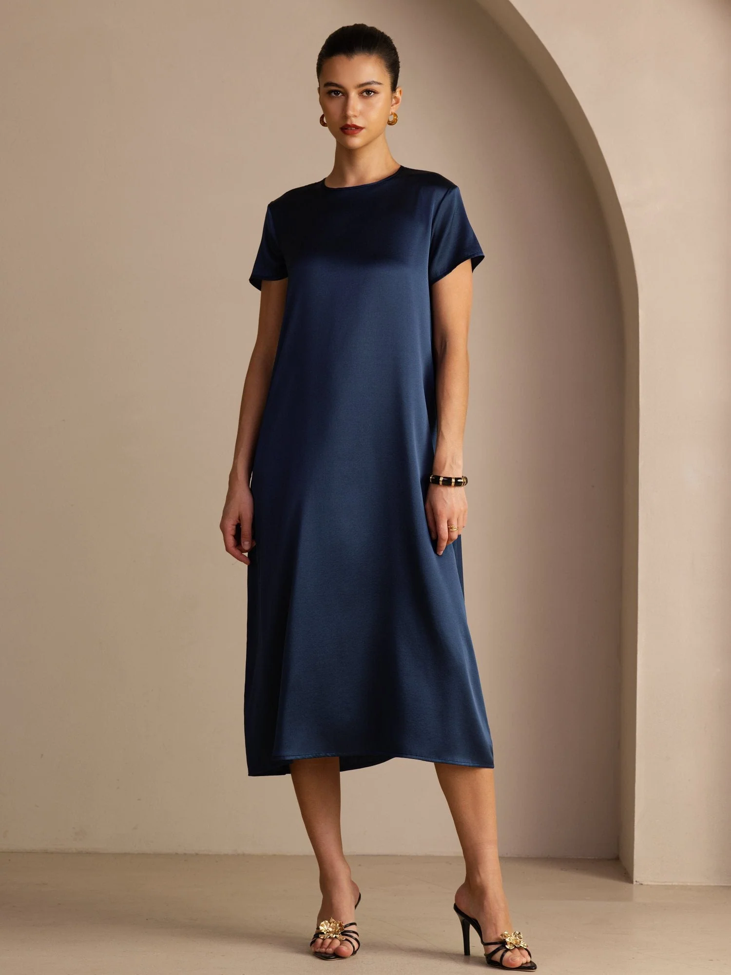Robe Midi en Soie 19 Momme à Col Rond Manches Courtes et Poches Latérales - Image 14