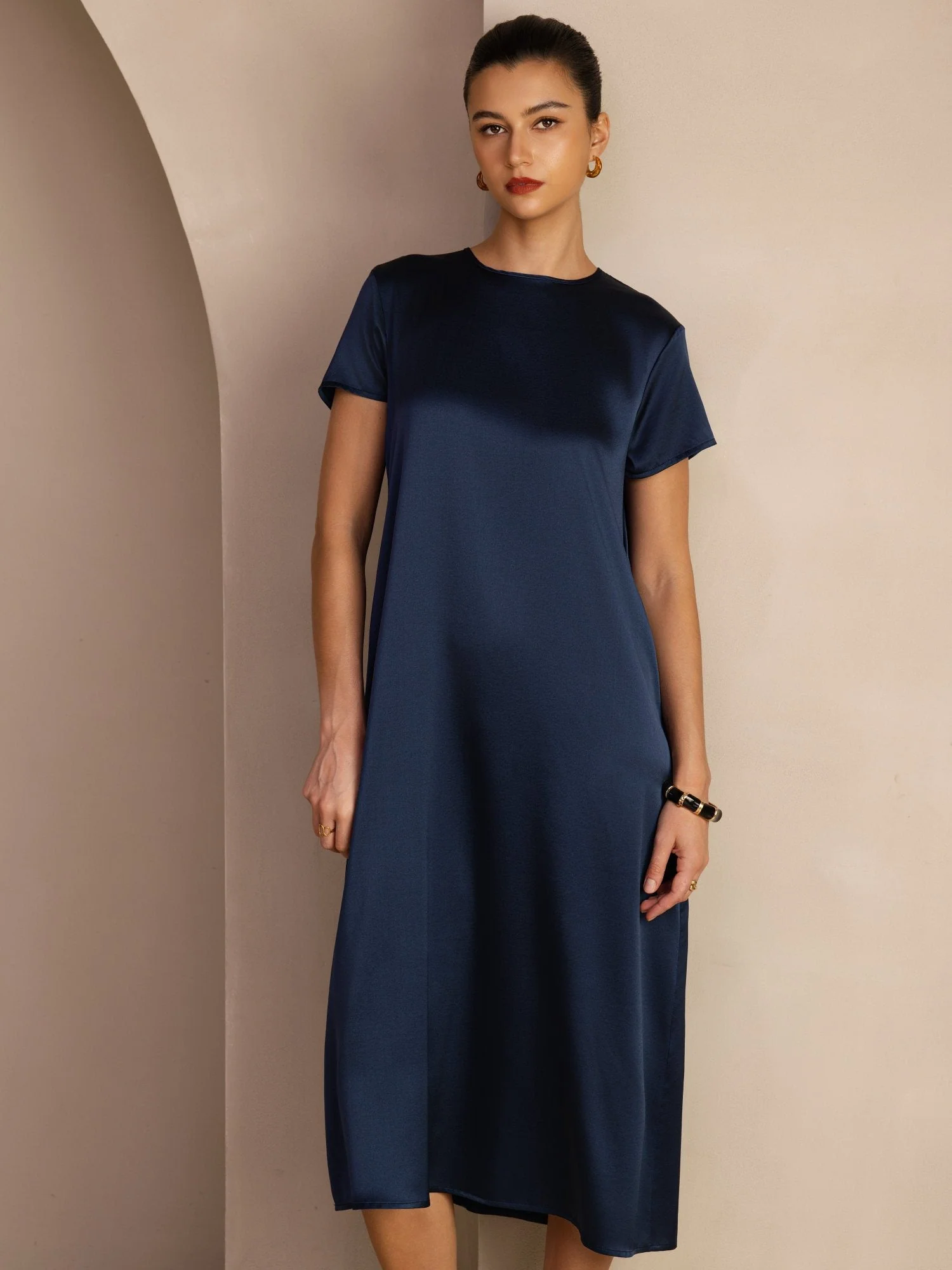 Robe Midi en Soie 19 Momme à Col Rond Manches Courtes et Poches Latérales - Image 18
