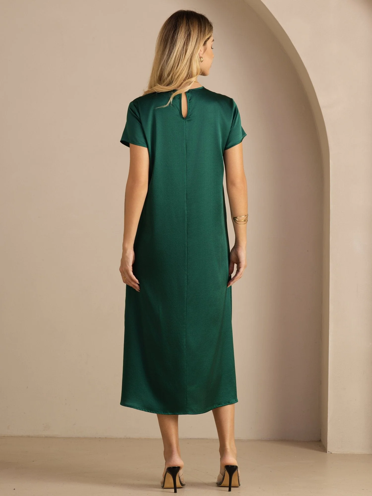 Robe Midi en Soie 19 Momme à Col Rond Manches Courtes et Poches Latérales - Image 2