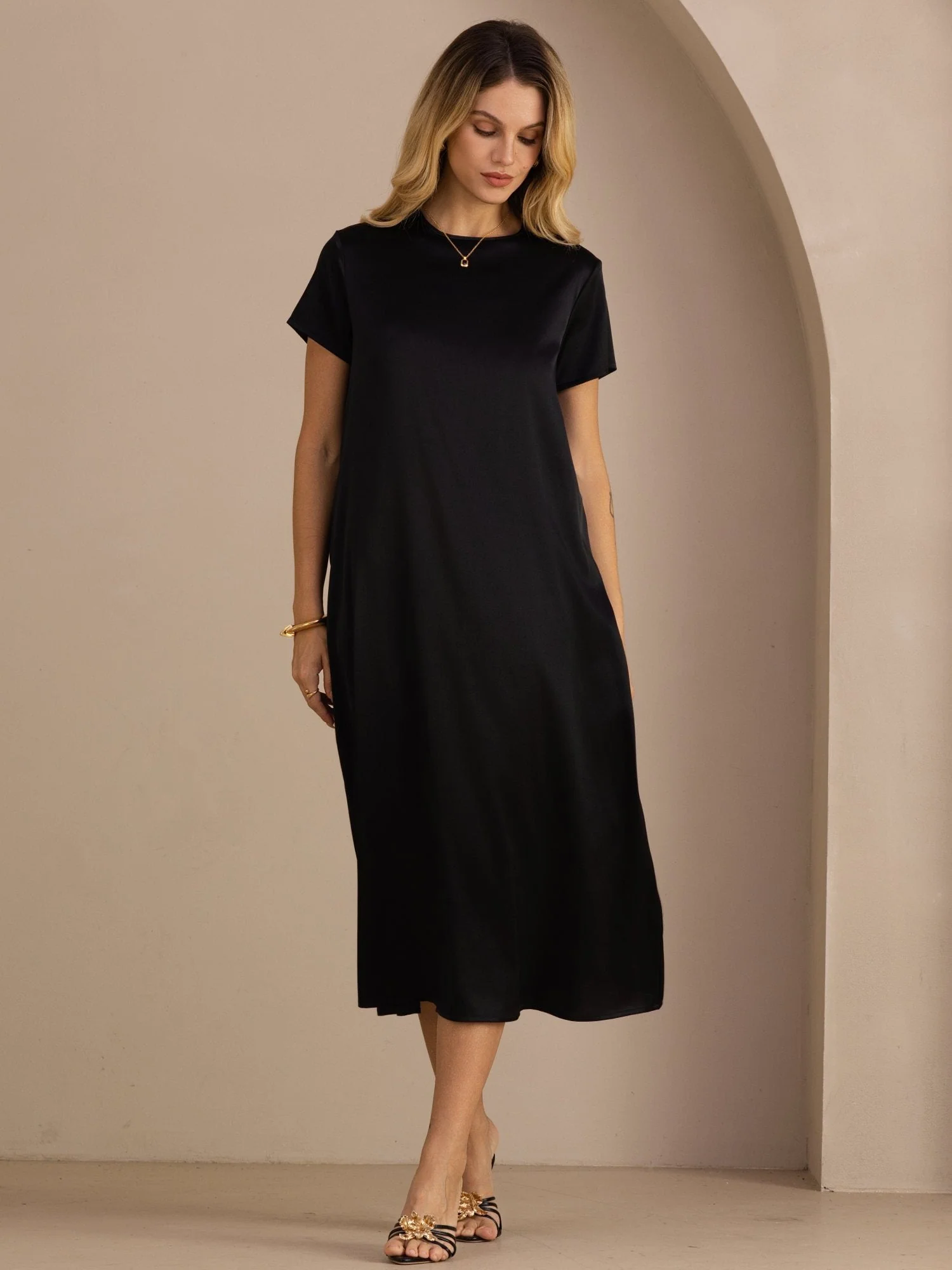 Robe Midi en Soie 19 Momme à Col Rond Manches Courtes et Poches Latérales - Image 22