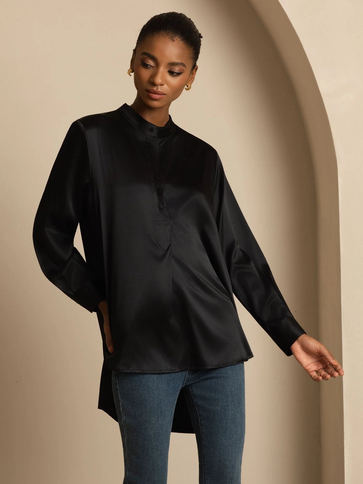 Blouse femme en soie 19Momme à col montant High-Low avec détails boutonnés - Image 21