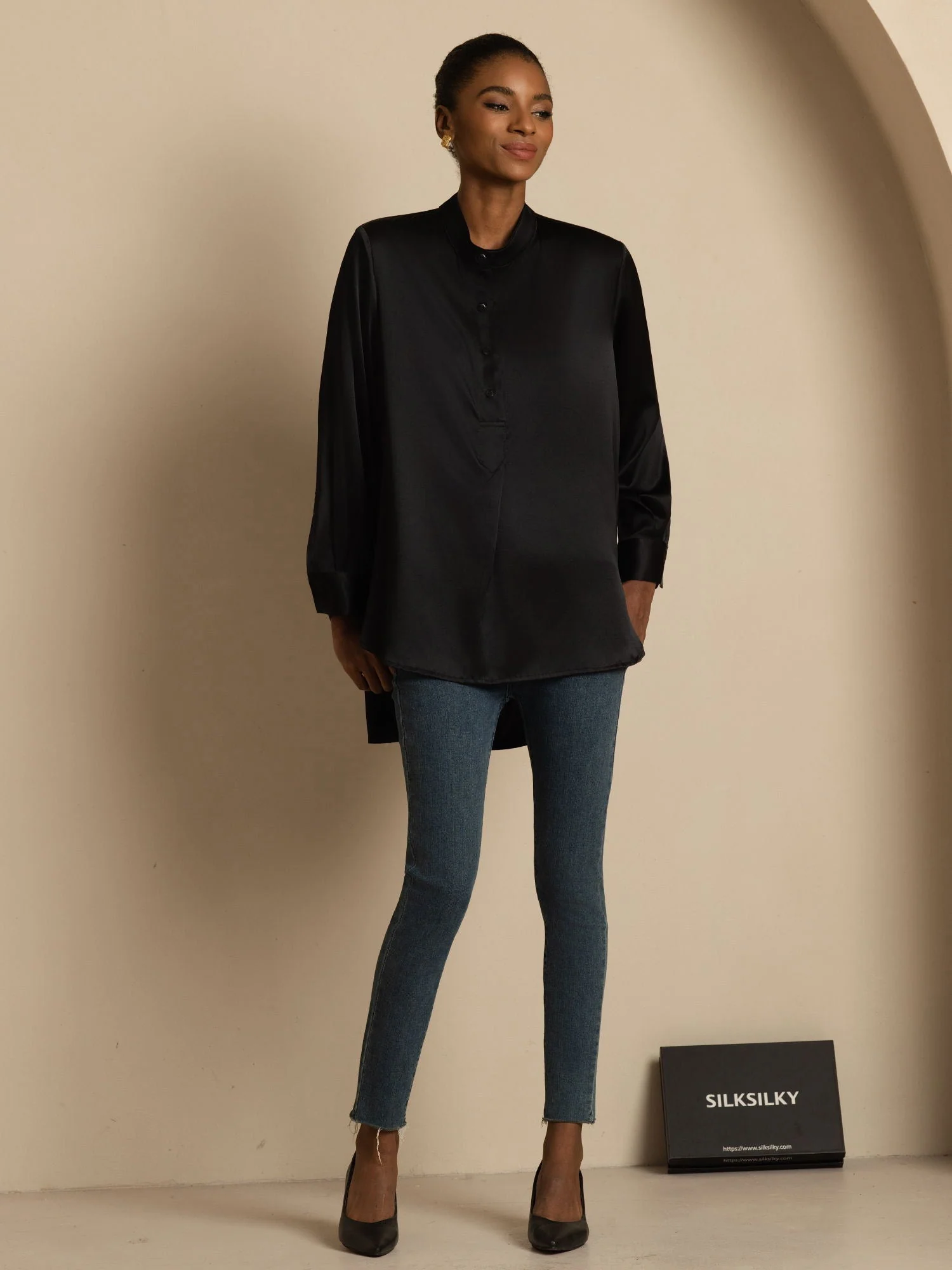 Blouse femme en soie 19Momme à col montant High-Low avec détails boutonnés - Image 22