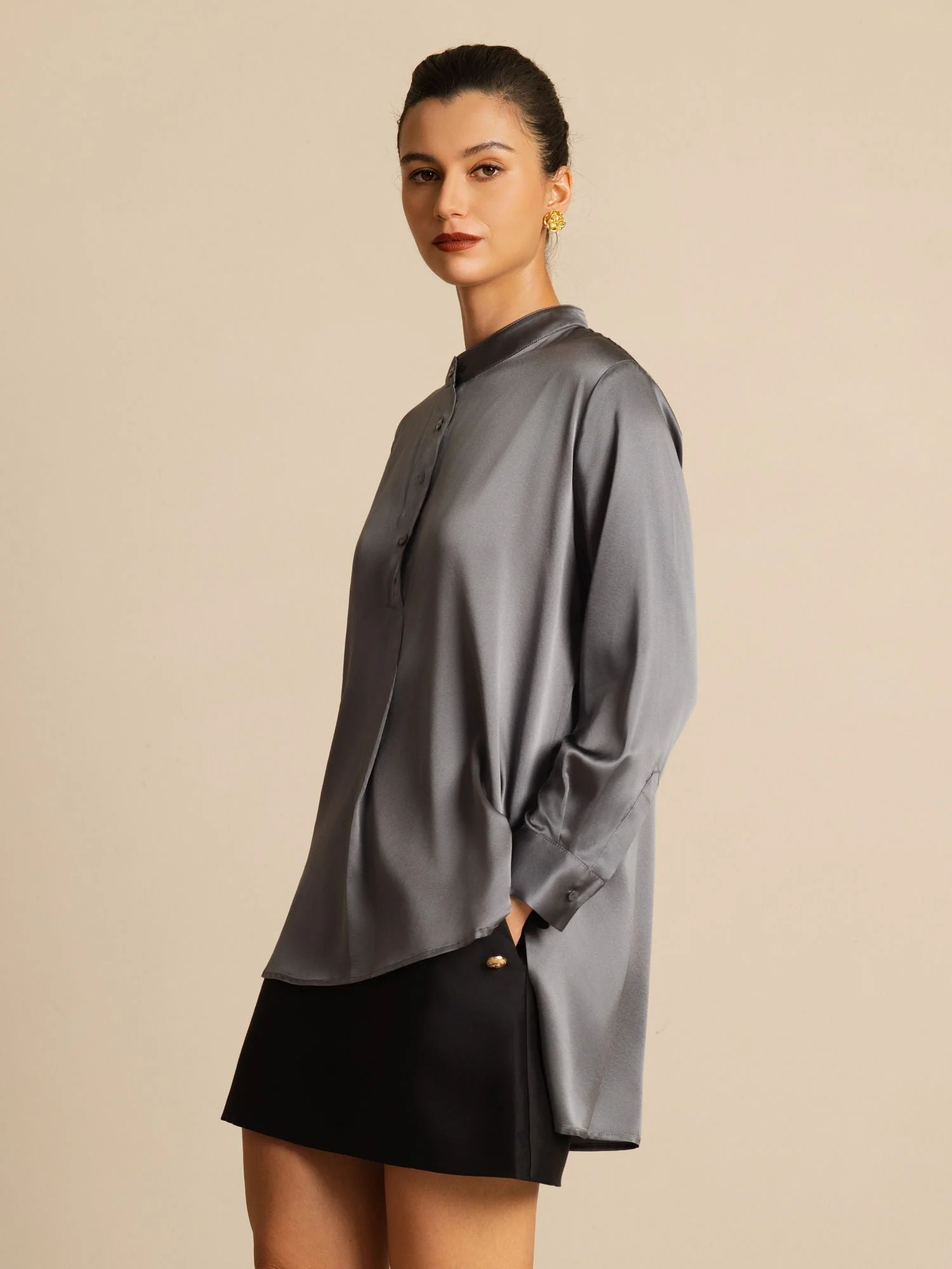 Blouse femme en soie 19Momme à col montant High-Low avec détails boutonnés - Image 28