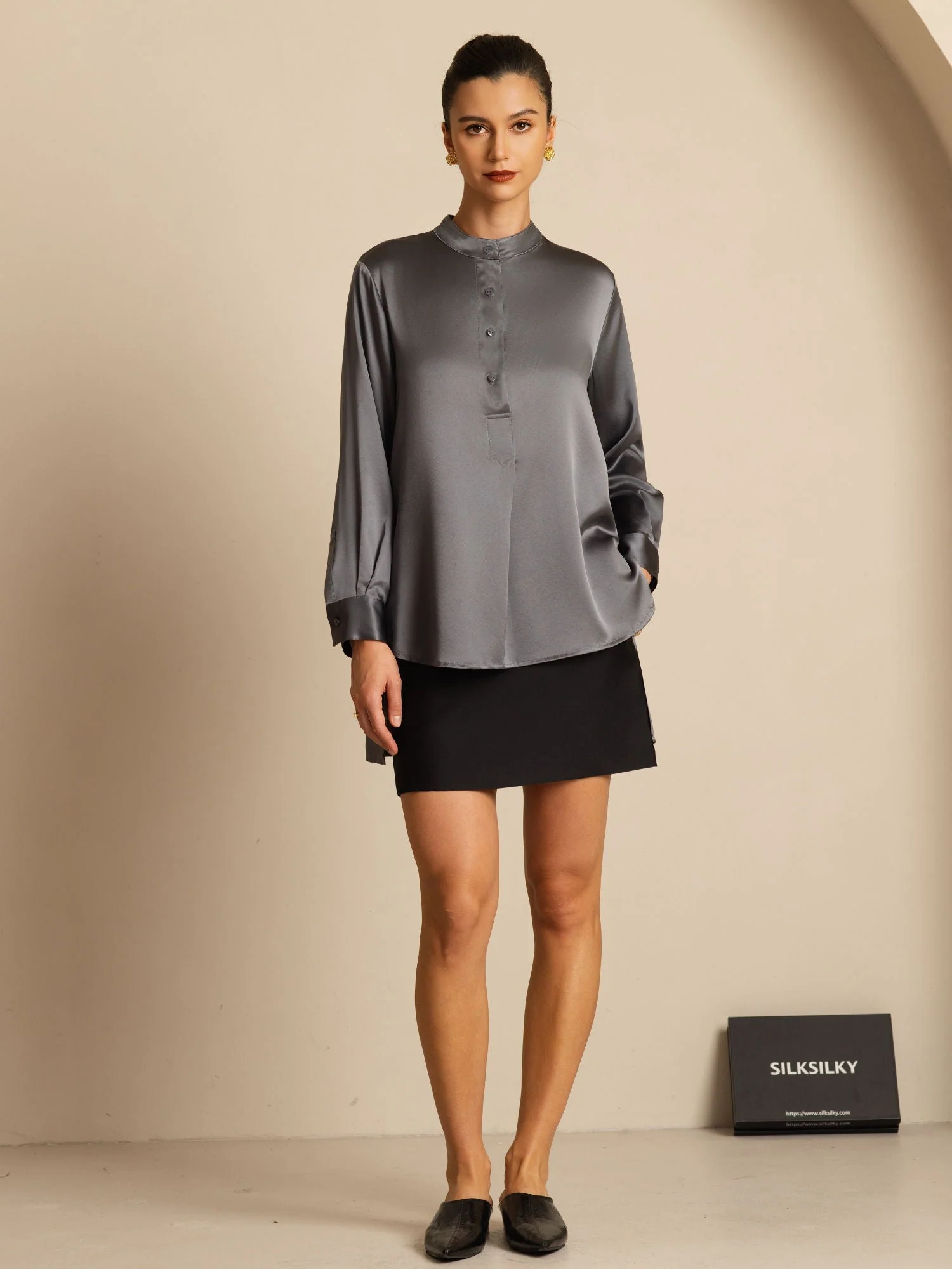 Blouse femme en soie 19Momme à col montant High-Low avec détails boutonnés - Image 31