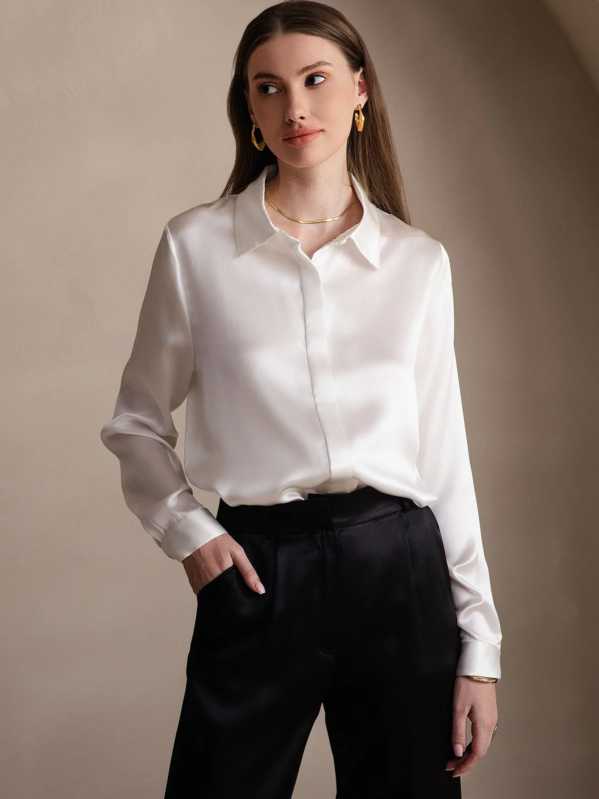 19 Momme Chemise Basique En Soie À Manches Longues - Image 11