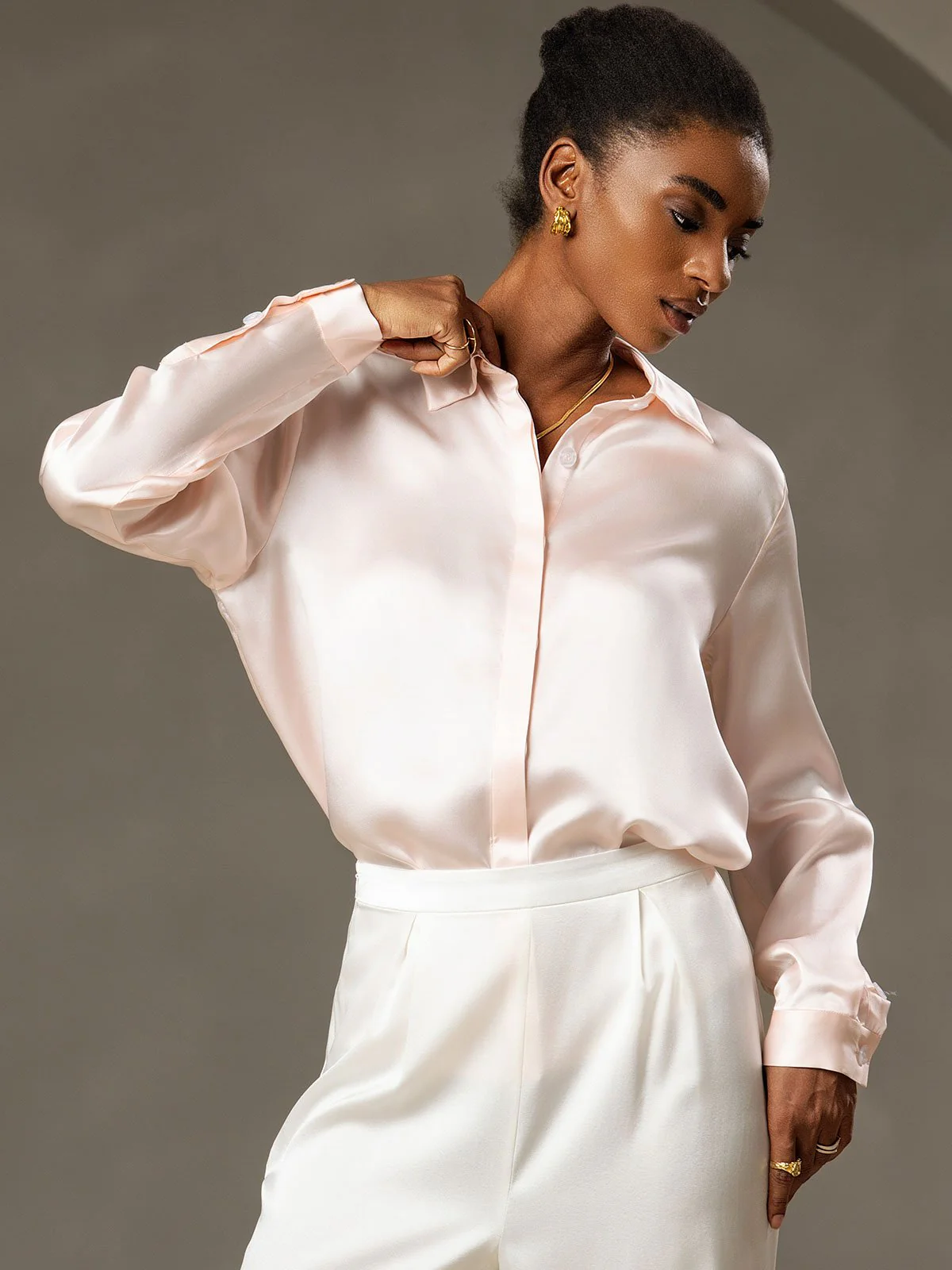 19 Momme Chemise Basique En Soie À Manches Longues - Image 17
