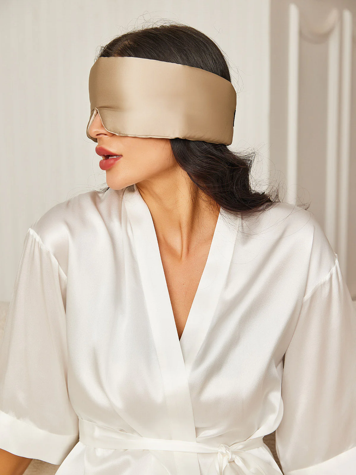 Masque de Sommeil en Soie avec Fermeture Velcro Ajustable et Enveloppement Complet - Image 39