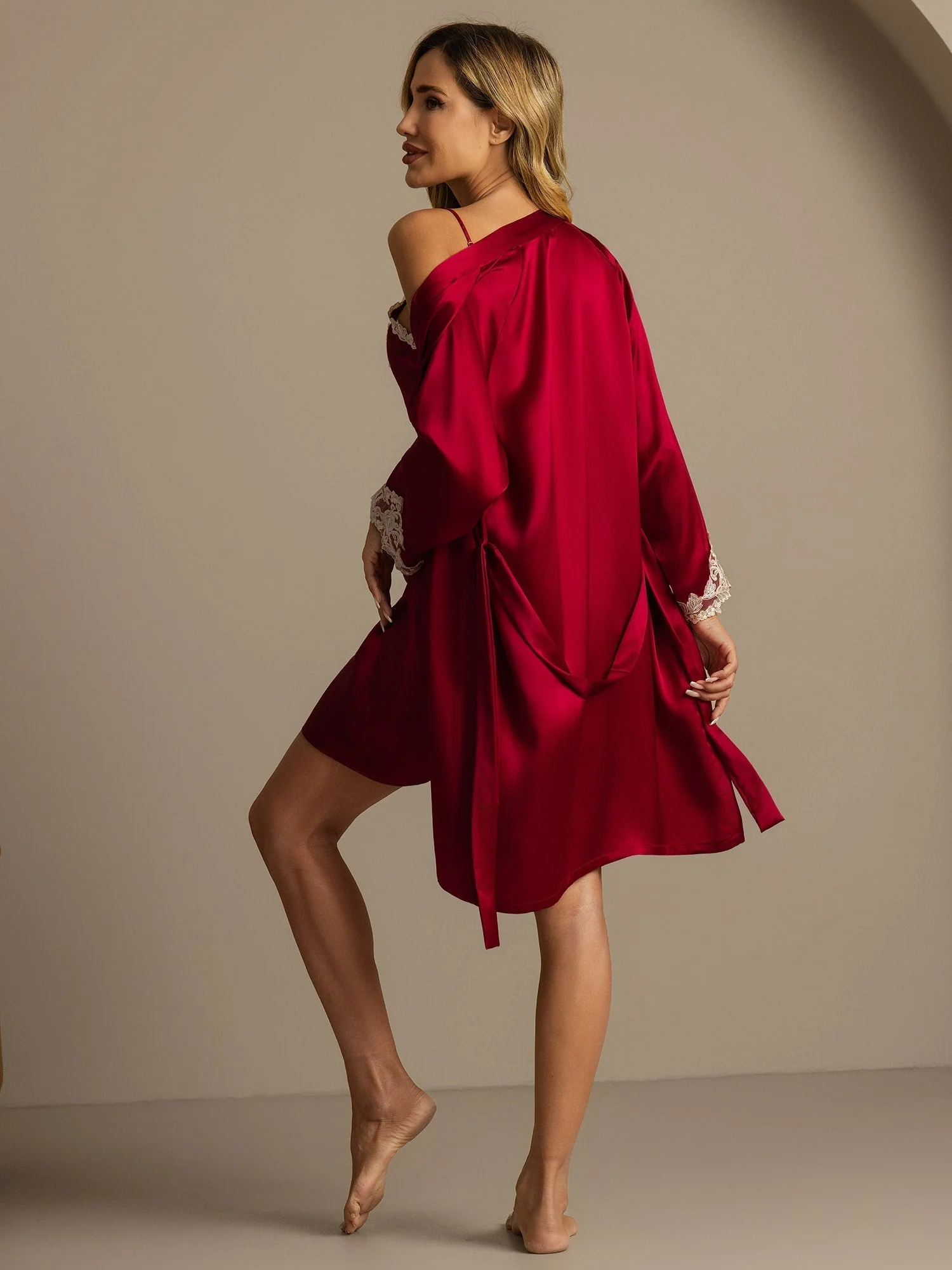 Ensemble Élégant Nuisette Et Peignoir En Pure Soie 2 Pièces - Image 20