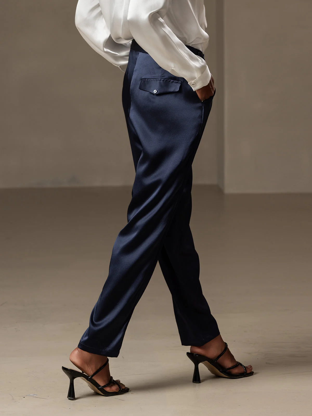 19Momme Pantalons en soie à la mode de style carotte - Image 2