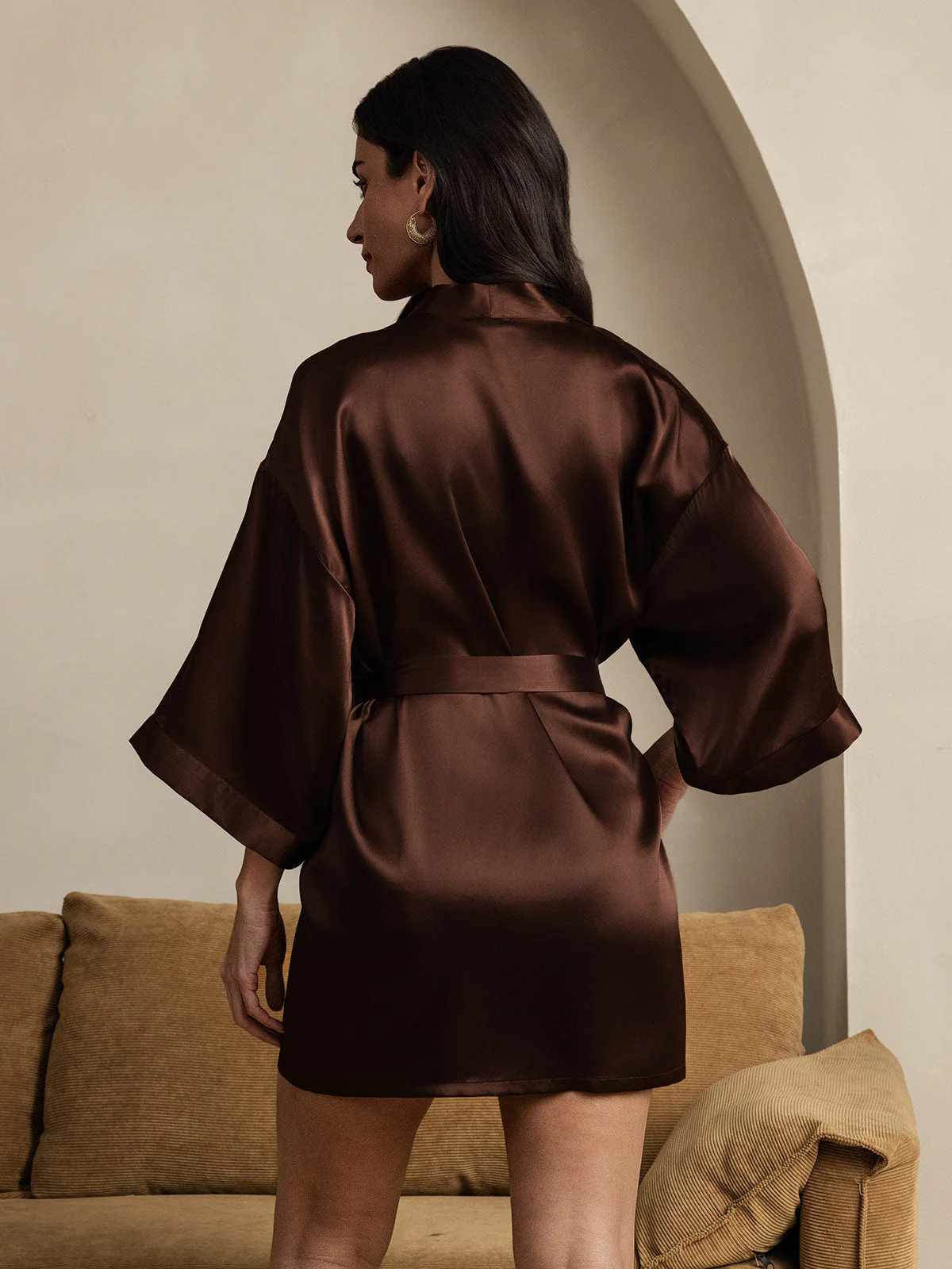 Kimono Court En Pure Soie Pour Femme Avec Coupe Croisée - Image 24