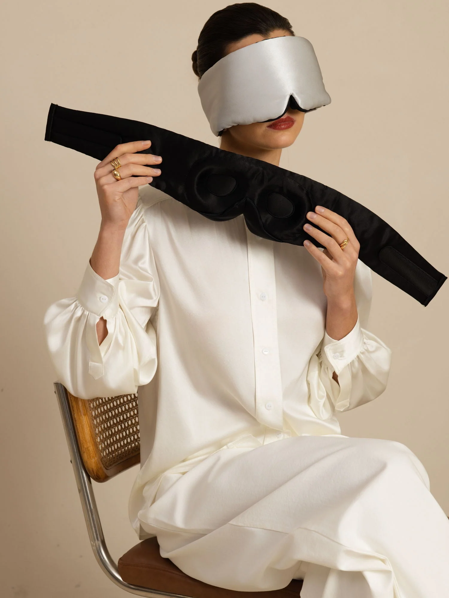 Masque De Sommeil 3D Contouré En Soie Pure Avec Fermeture Velcro - Image 4