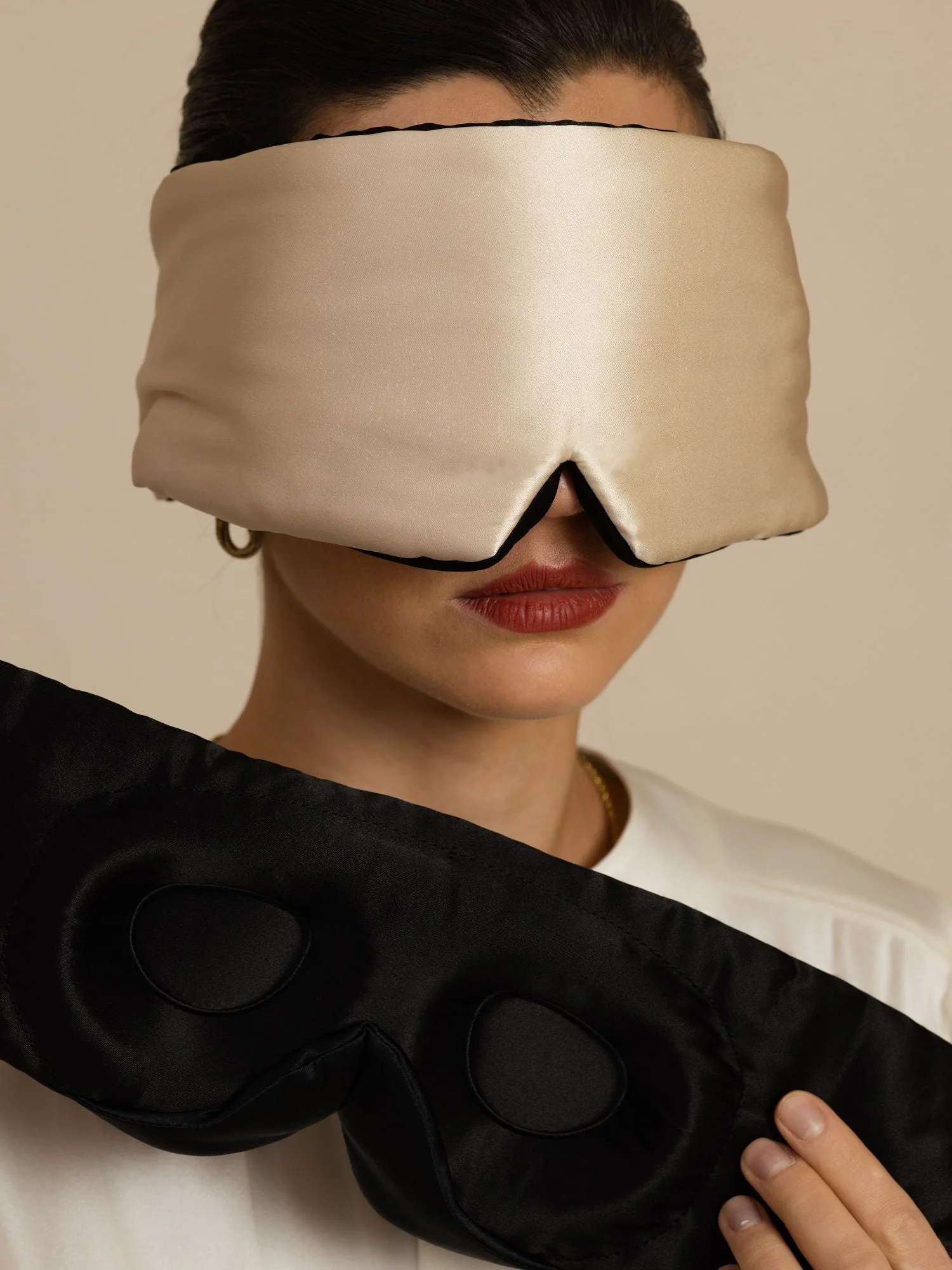 Masque De Sommeil 3D Contouré En Soie Pure Avec Fermeture Velcro - Image 9