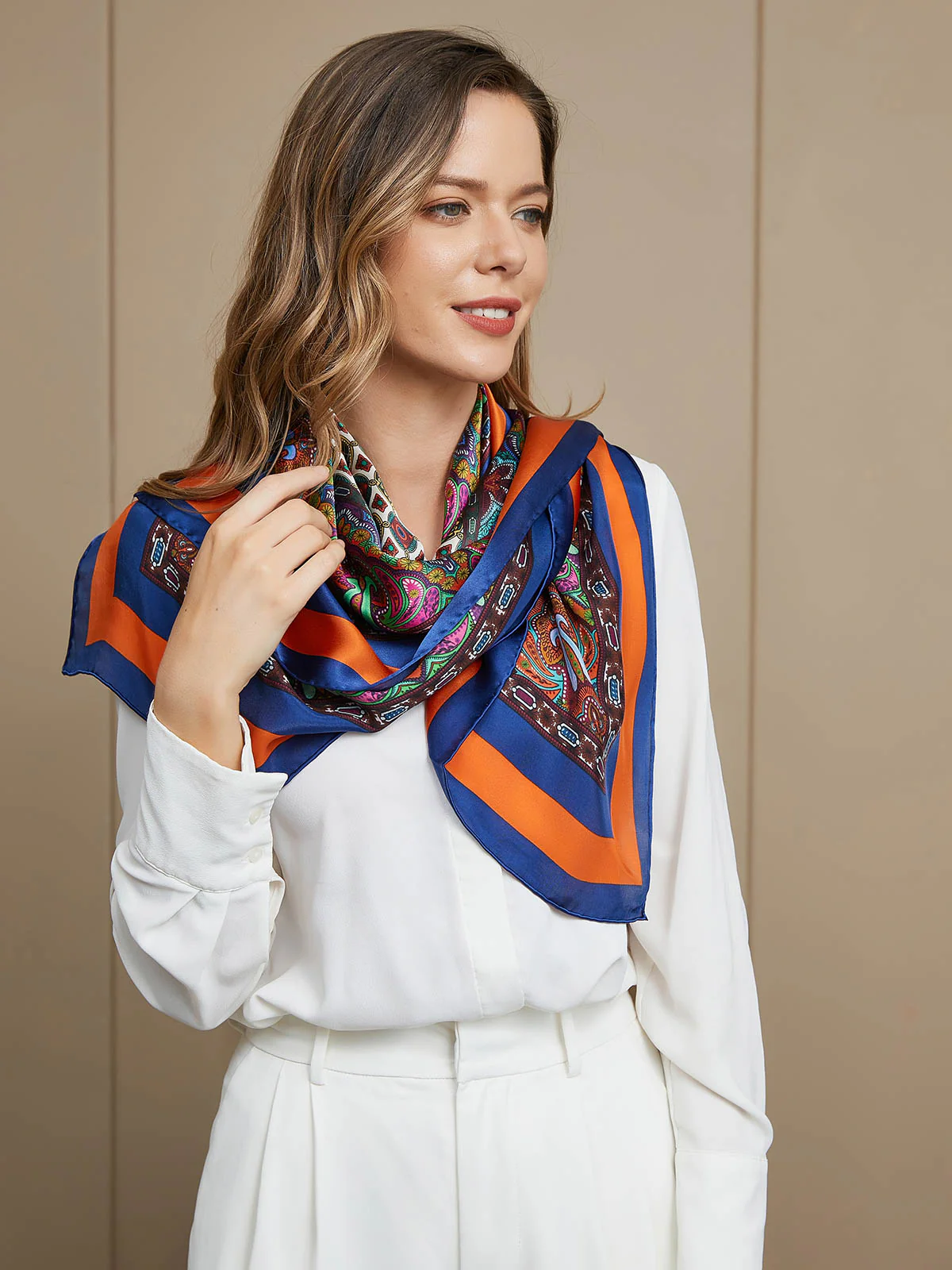 Foulard / Châle Carré Bohème en Pure Soie 86x86cm - Image 10