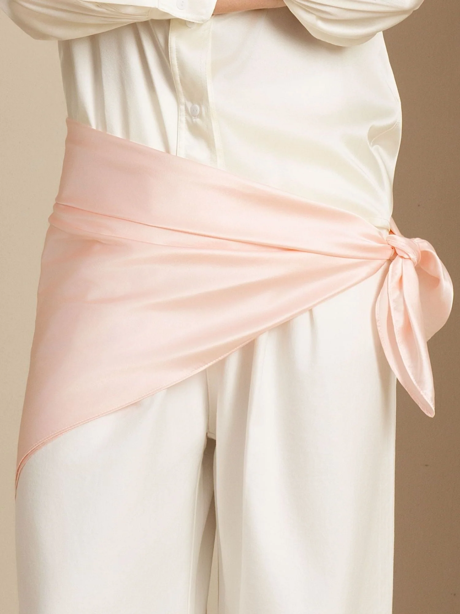 Foulard Carré Classique Élégant en Soie Pure - Taille 90x90cm - Image 3