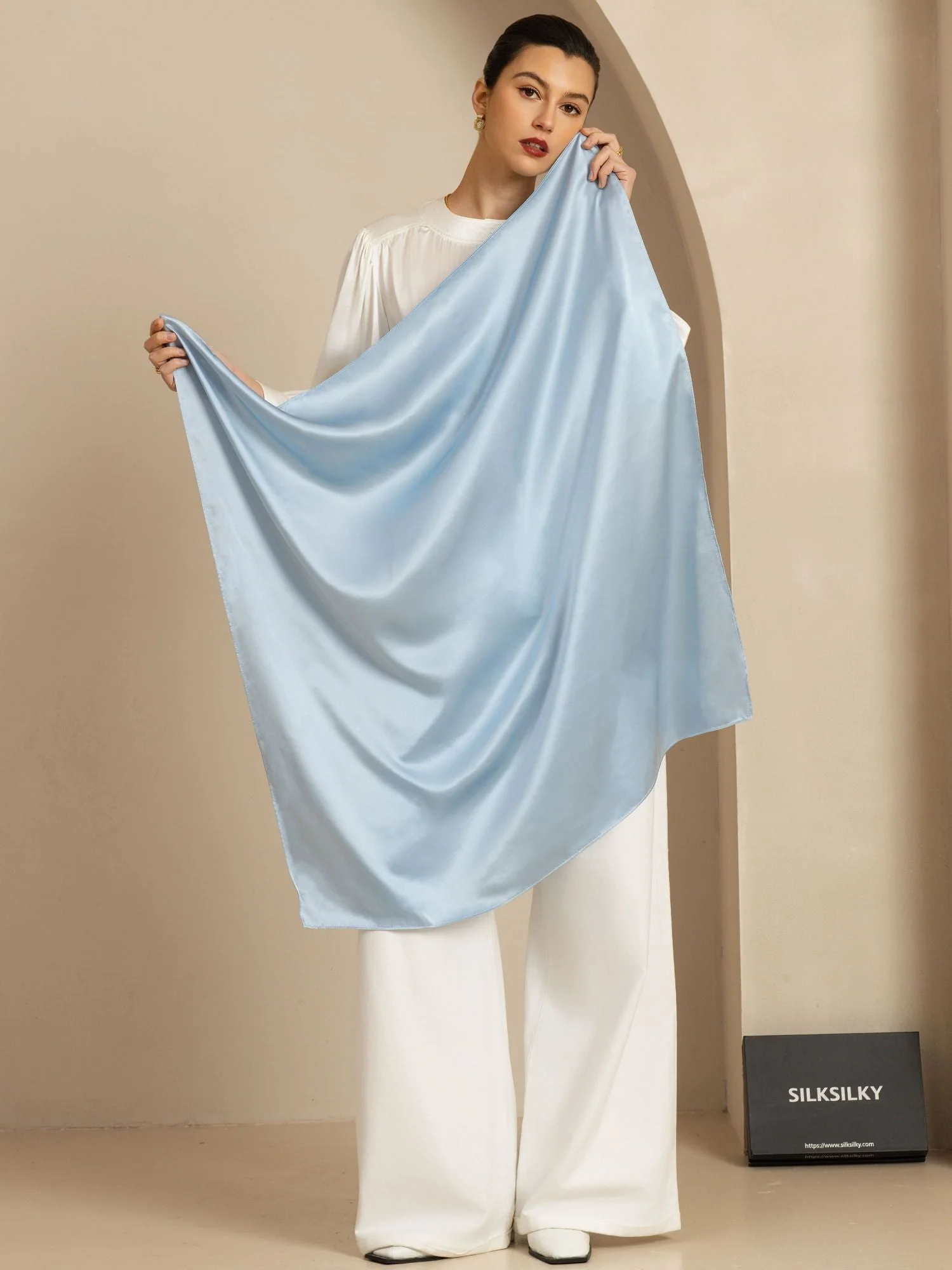 Foulard Carré Classique Élégant en Soie Pure - Taille 90x90cm - Image 32