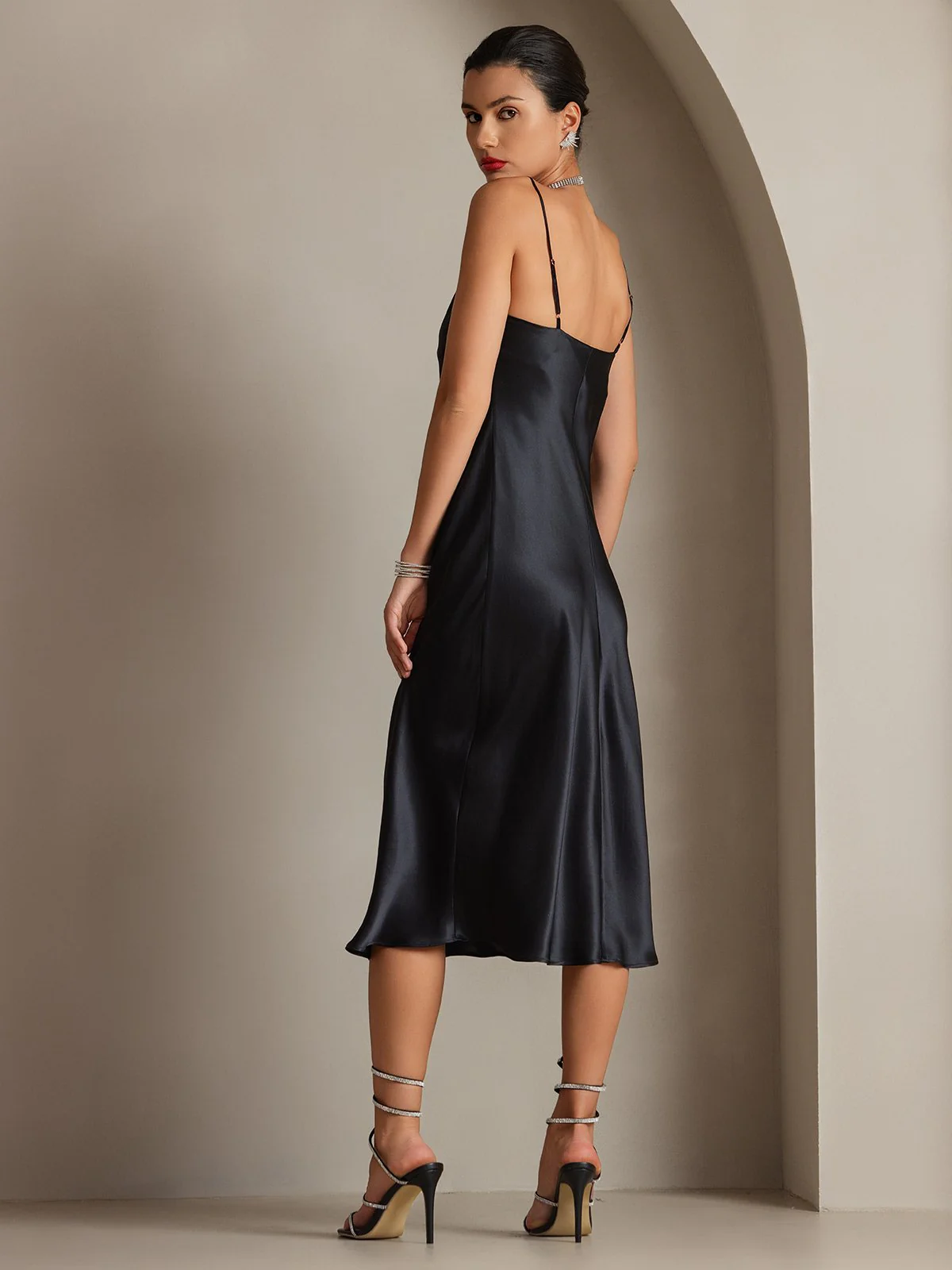Robe Maxi Longue en Soie Pure avec Bretelles - Image 10