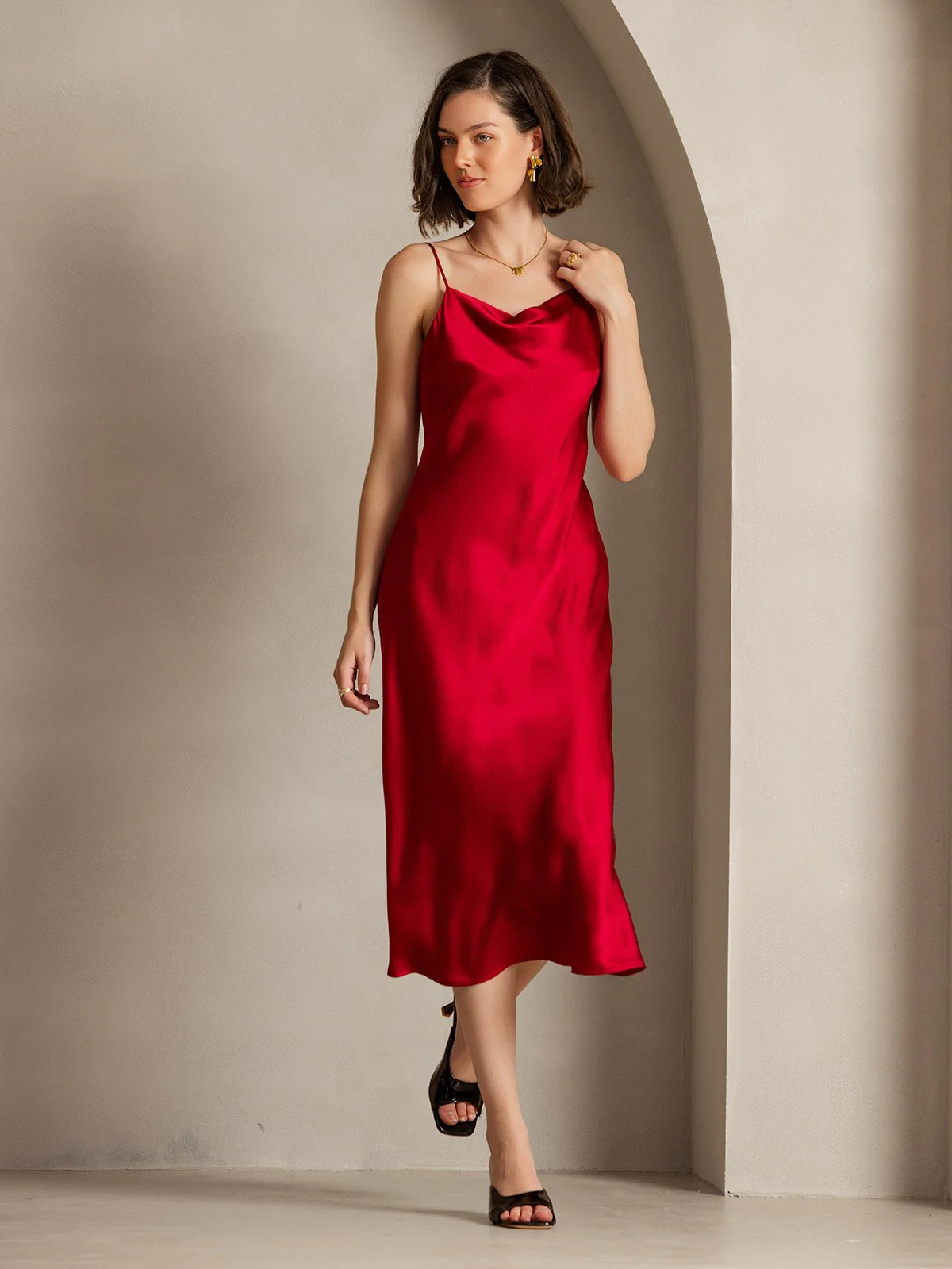 Robe Maxi Longue en Soie Pure avec Bretelles - Image 25