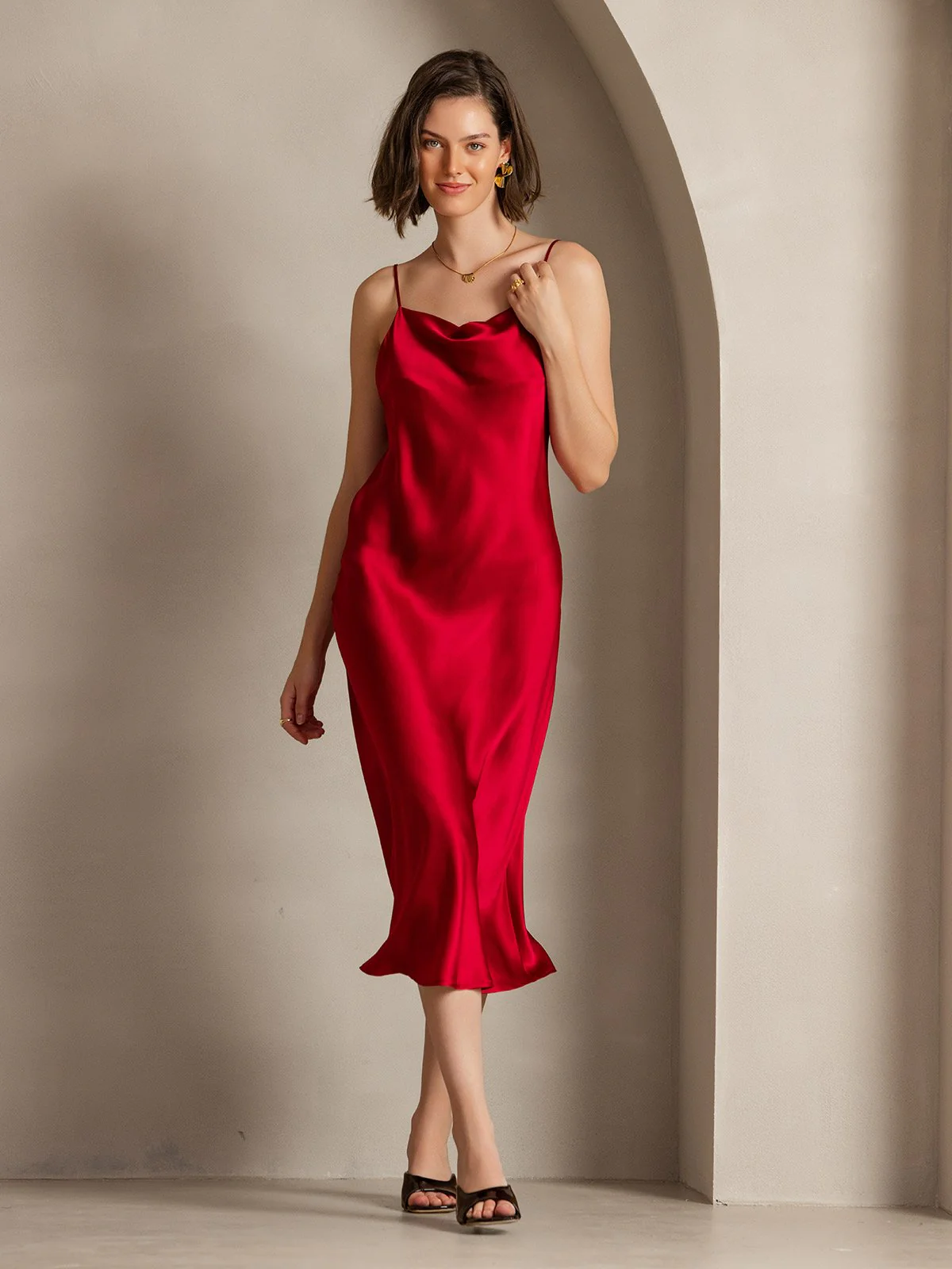 Robe Maxi Longue en Soie Pure avec Bretelles - Image 26