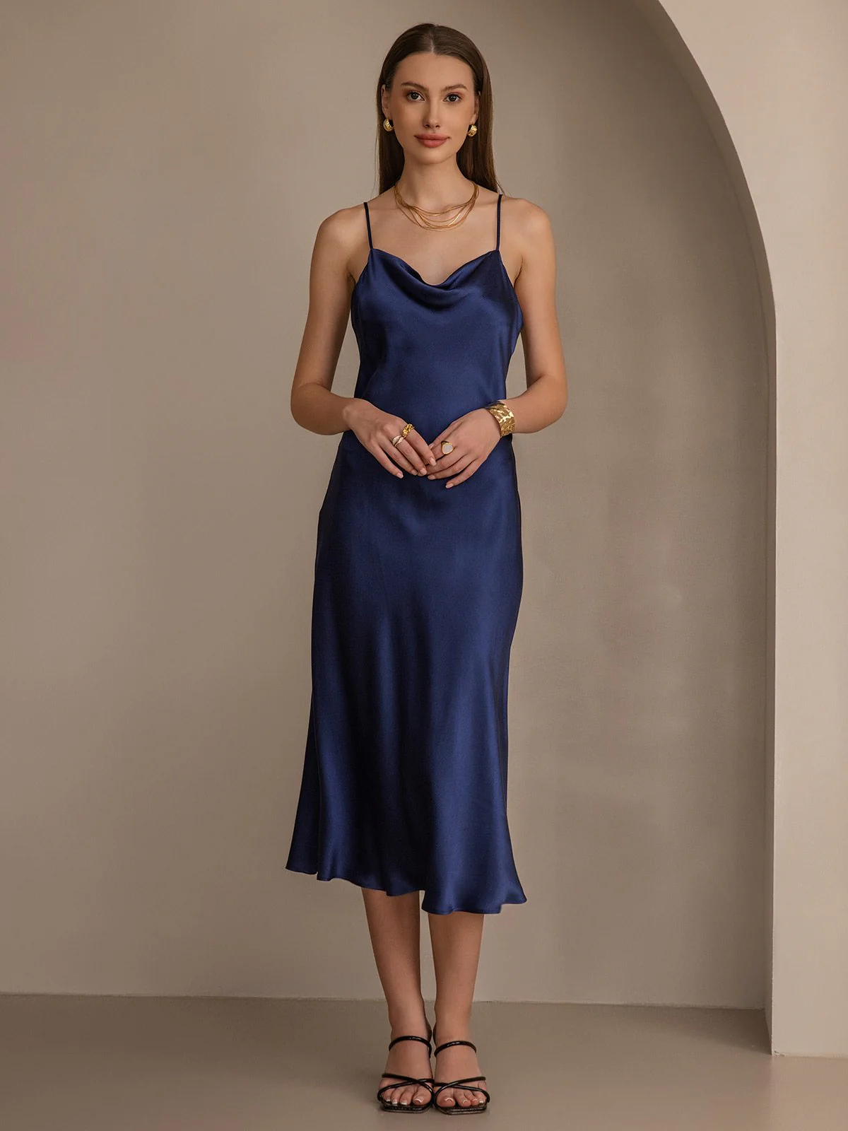 Robe Maxi Longue en Soie Pure avec Bretelles - Image 31