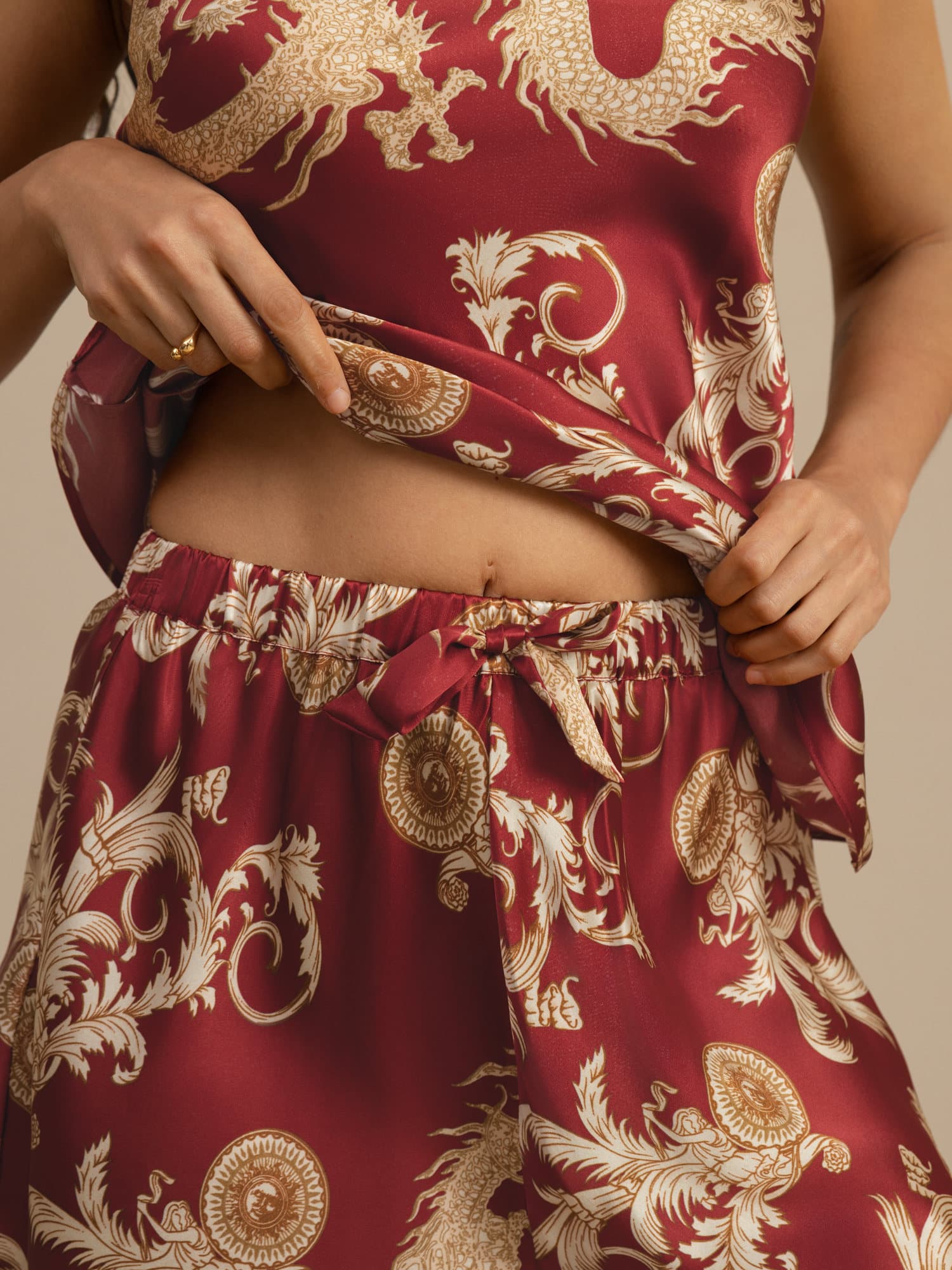 Ensemble Cami Et Short Femme En Soie Pure Imprimé Dragon Bretelles Ajustables Col V - Image 13
