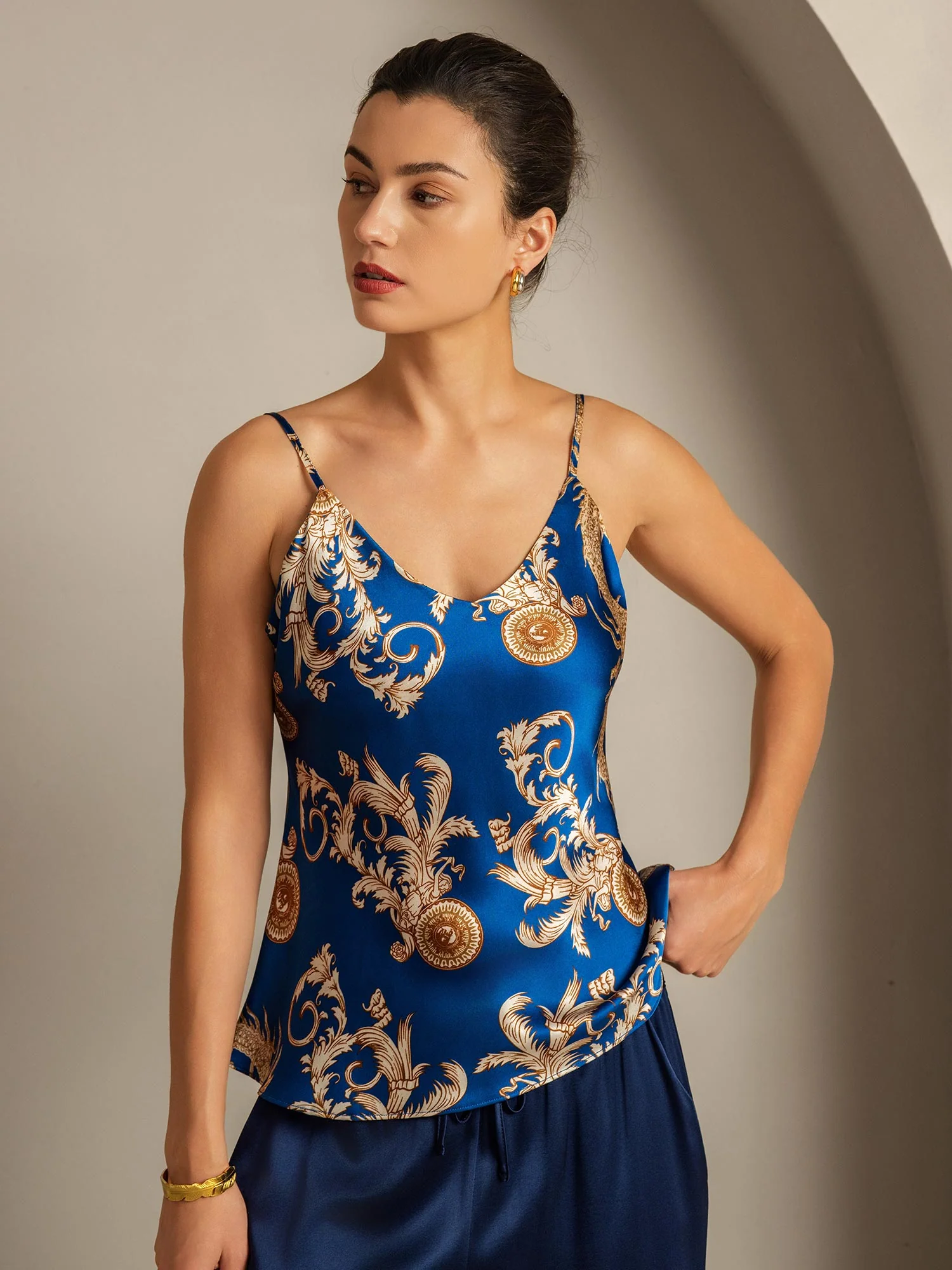 Camisole En Soie Pure Imprimé Dragon À Bretelles Spaghetti Col V