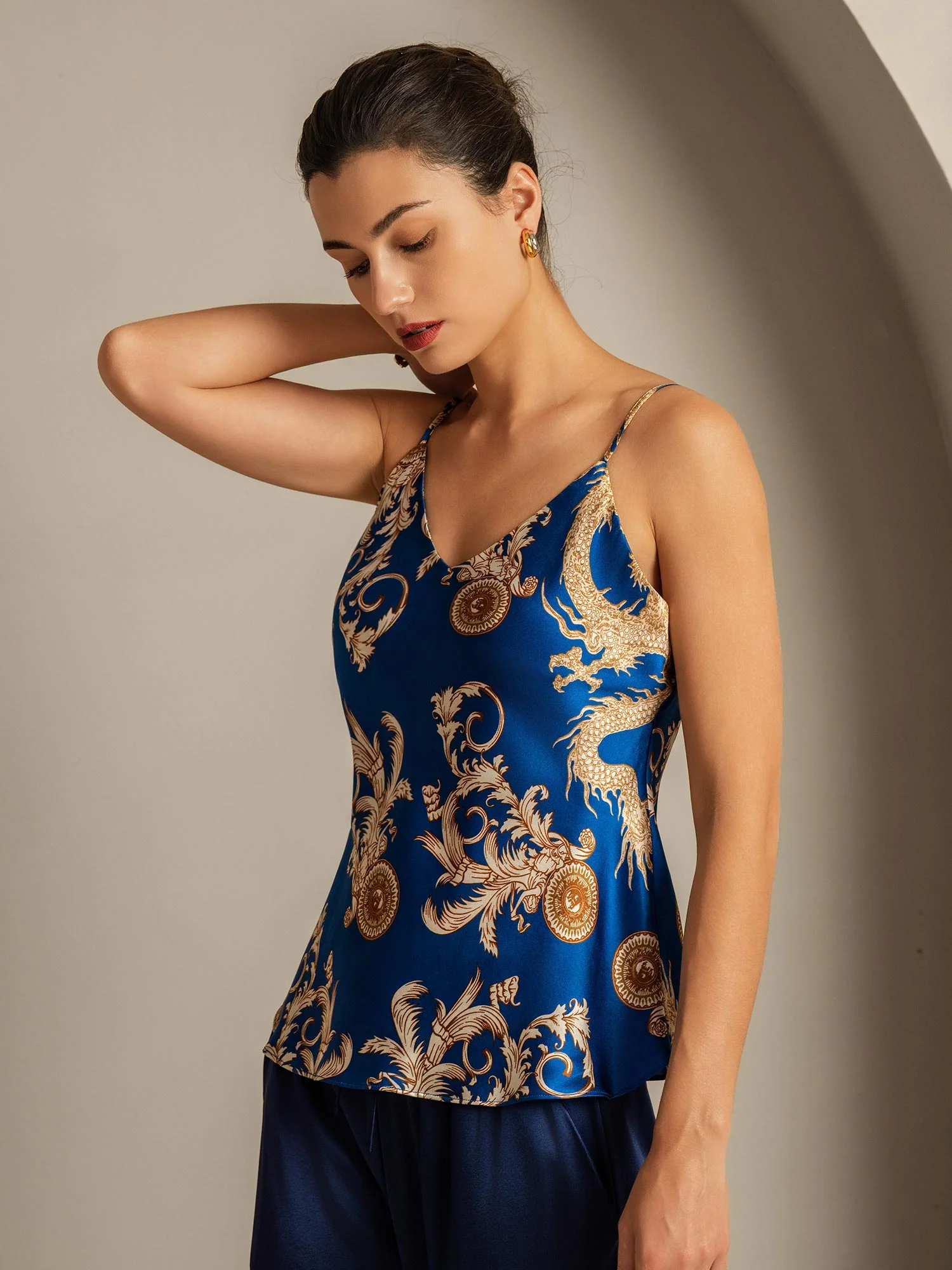 Camisole En Soie Pure Imprimé Dragon À Bretelles Spaghetti Col V - Image 6
