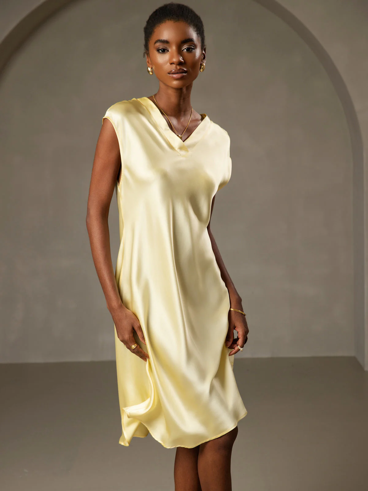 Soie Pure Élégante Cap Sleeve Chemise de Nuit - Image 39