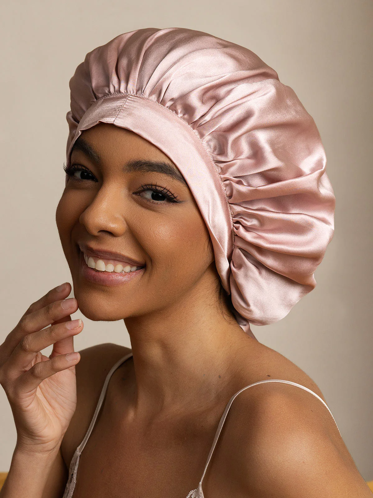 Bonnet de nuit élégant en soie pure avec longs rubans - Image 10