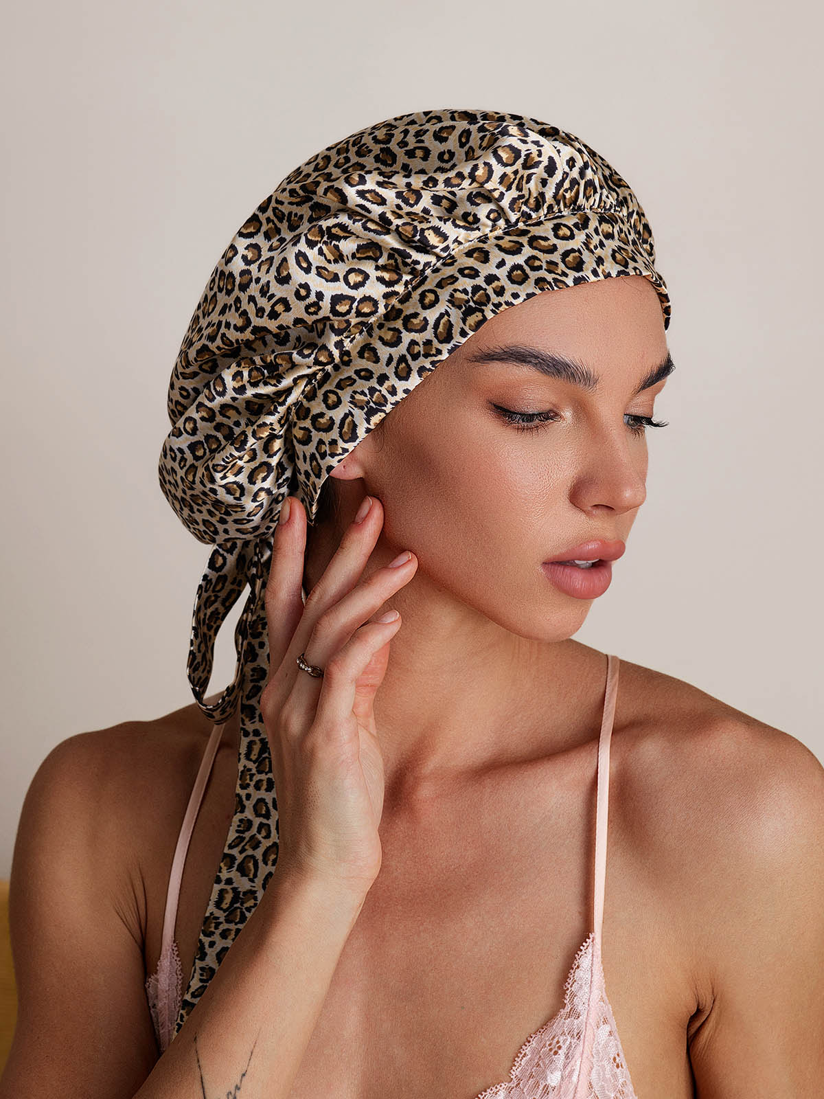 Bonnet de nuit élégant en soie pure avec longs rubans - Image 27
