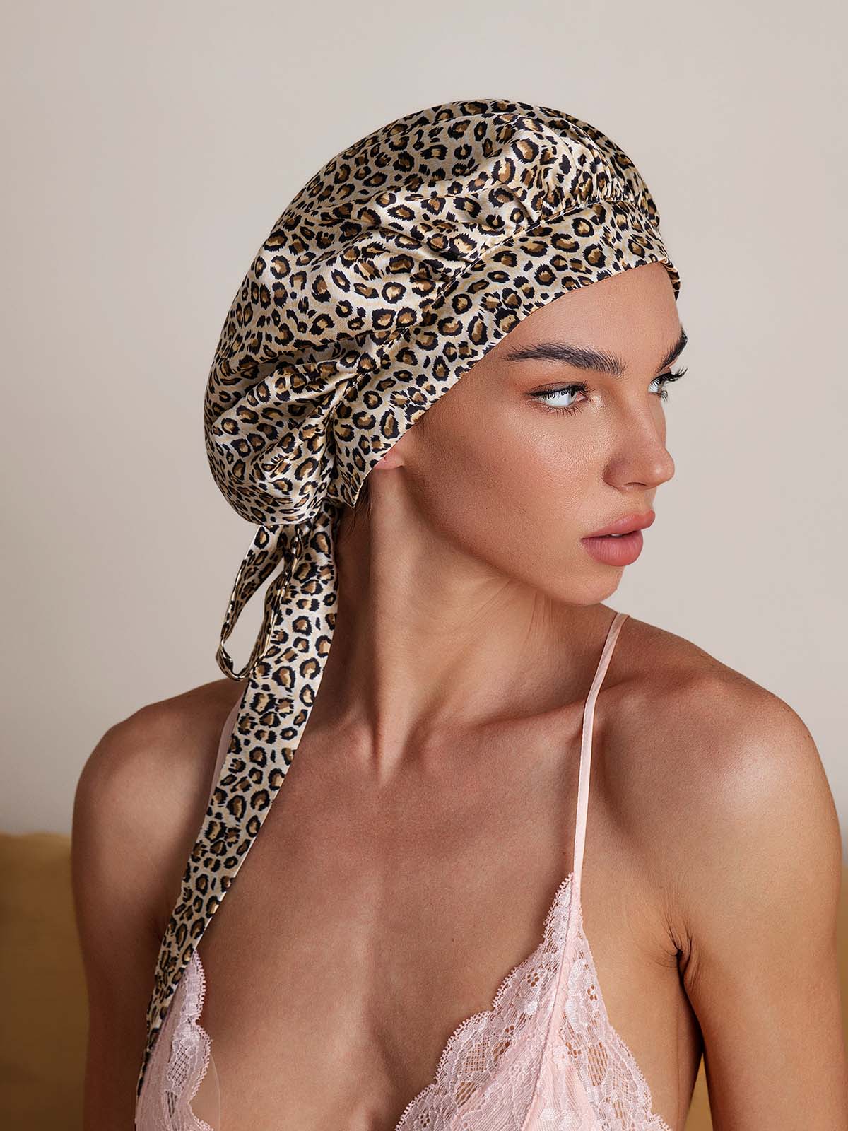 Bonnet de nuit élégant en soie pure avec longs rubans - Image 31