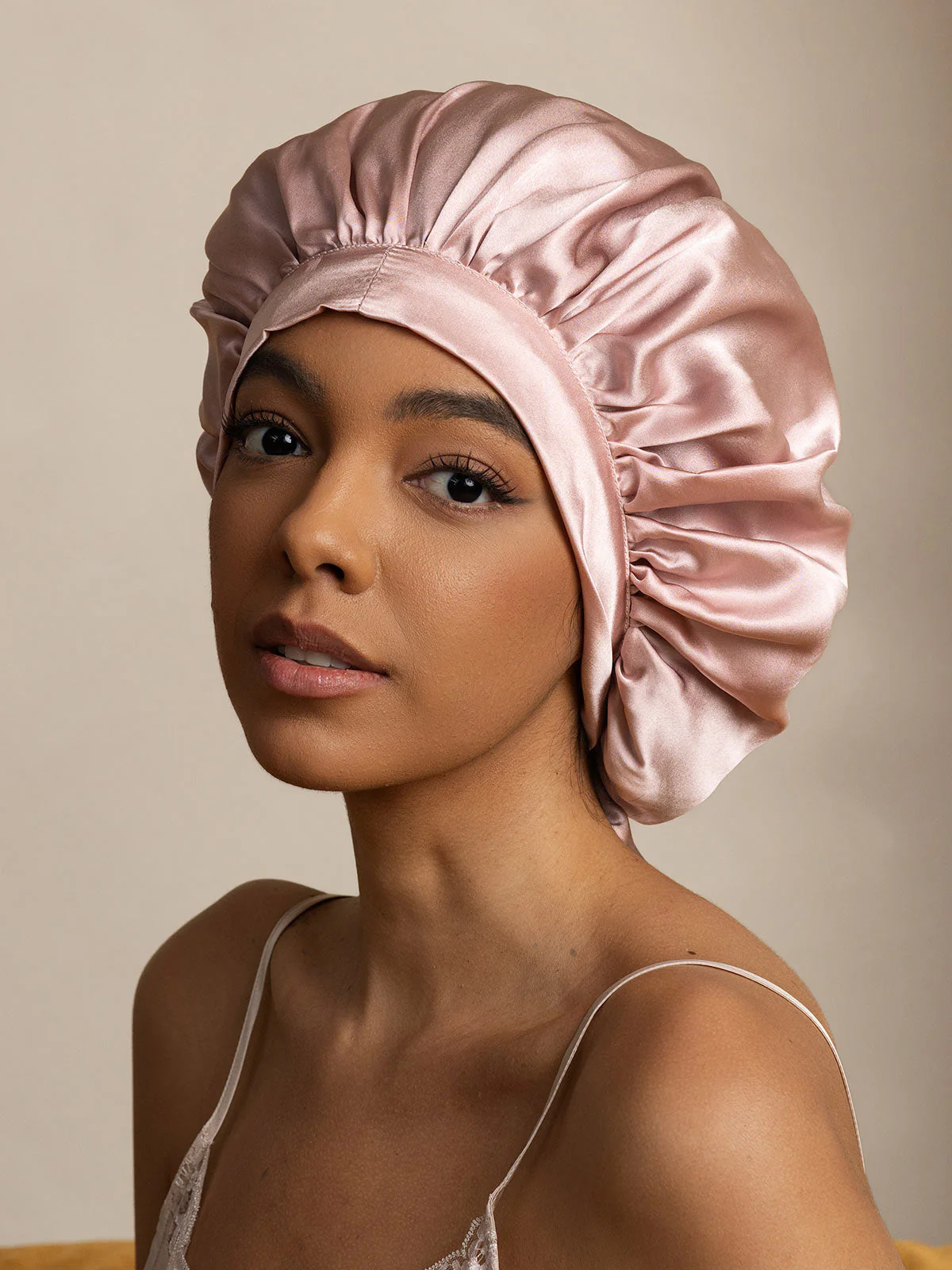 Bonnet de nuit élégant en soie pure avec longs rubans - Image 8