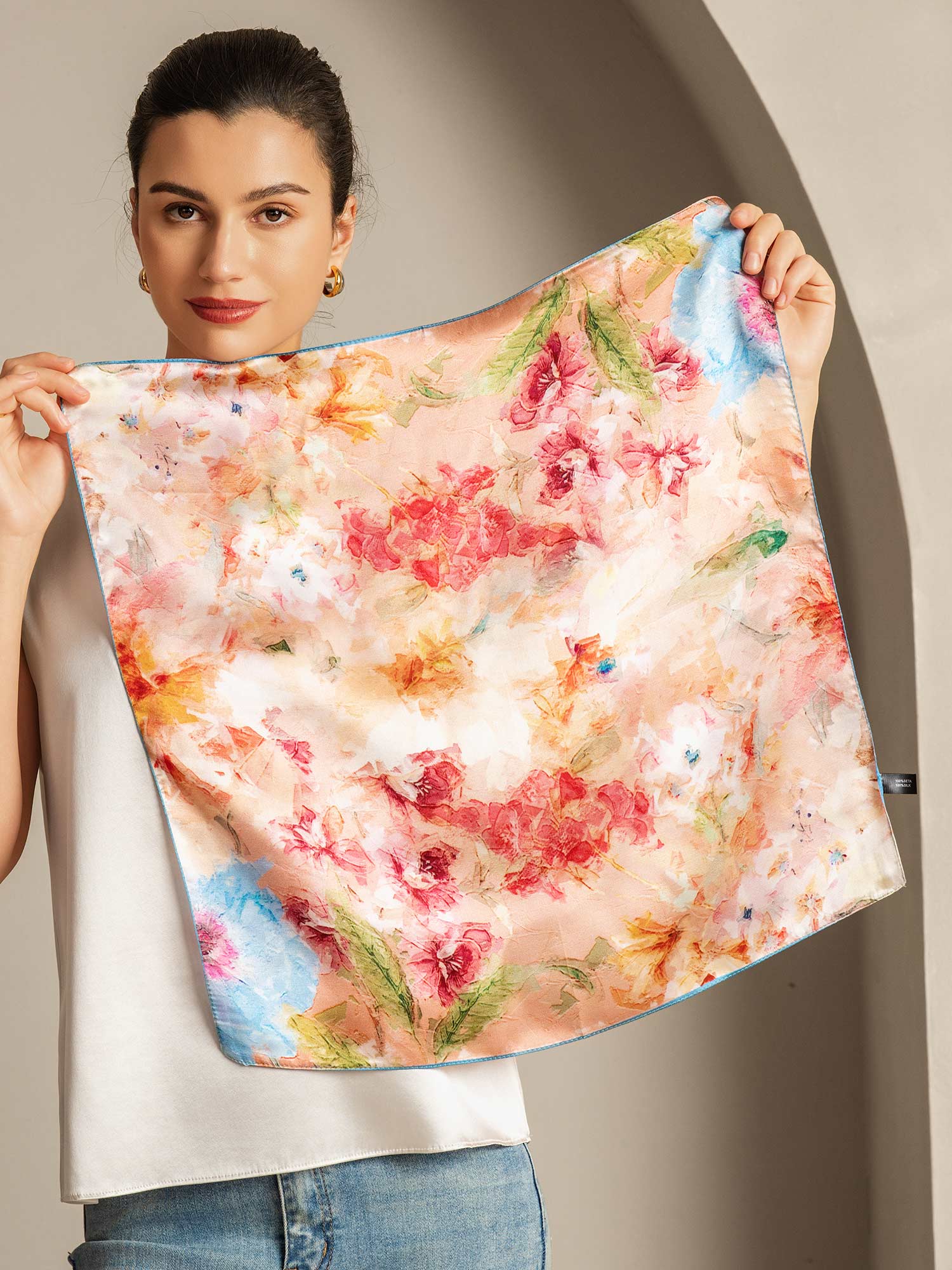 Pure Silk Floral Bliss Square Scarf - Taille 53x53cm - Image 4