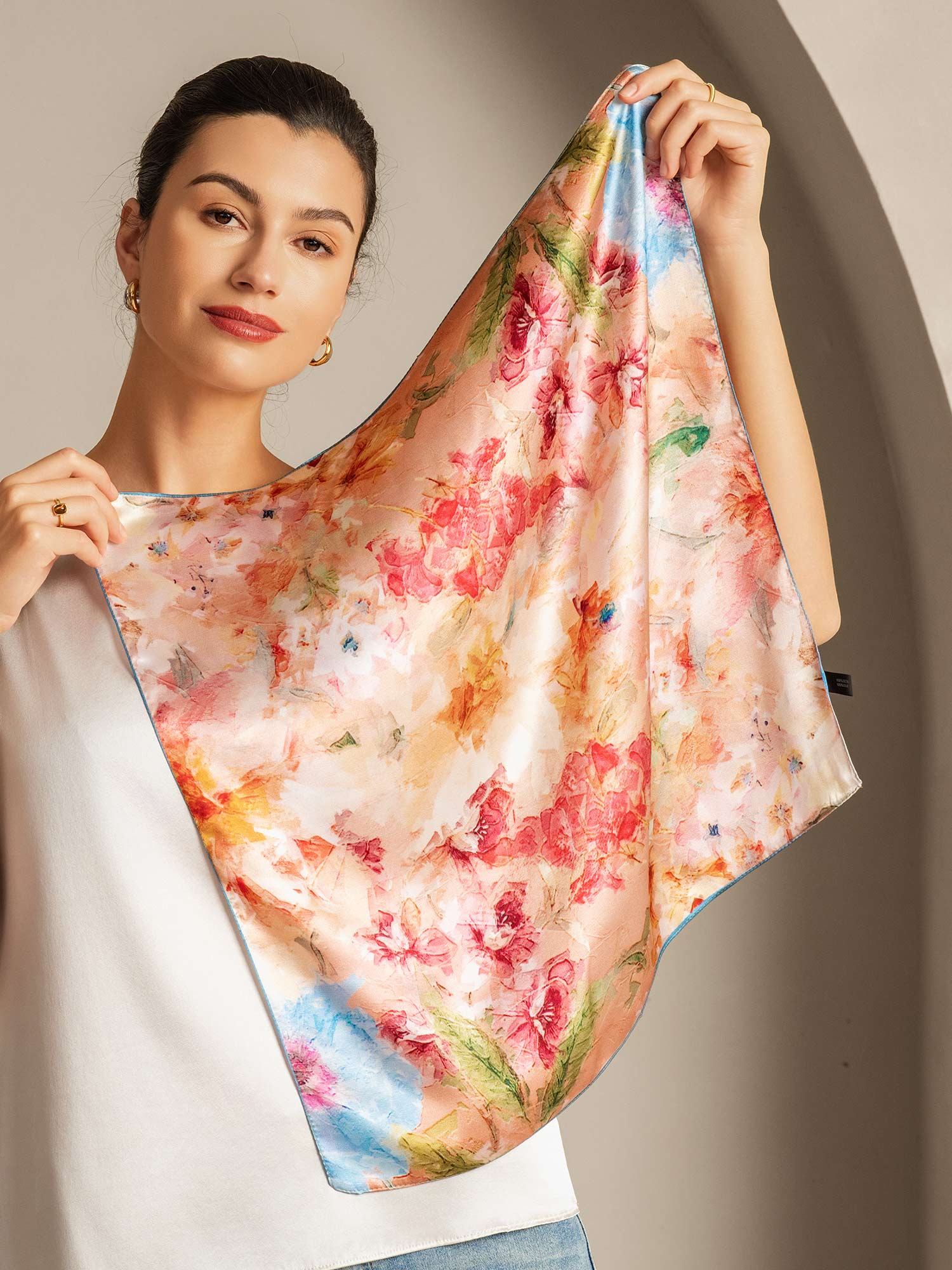 Pure Silk Floral Bliss Square Scarf - Taille 53x53cm - Image 5