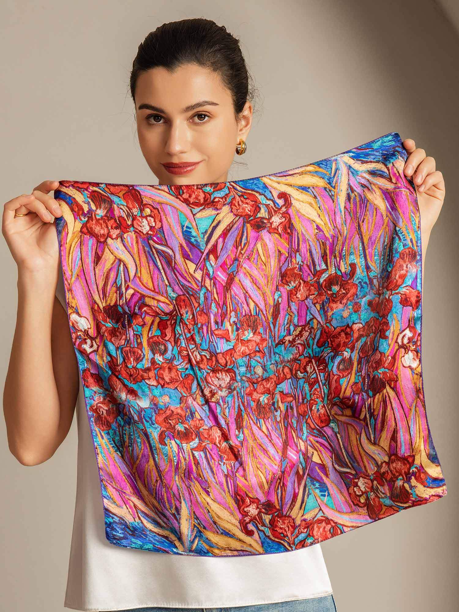 Carré en Soie Pure à Motifs Floraux - Taille 53x53cm - Image 2