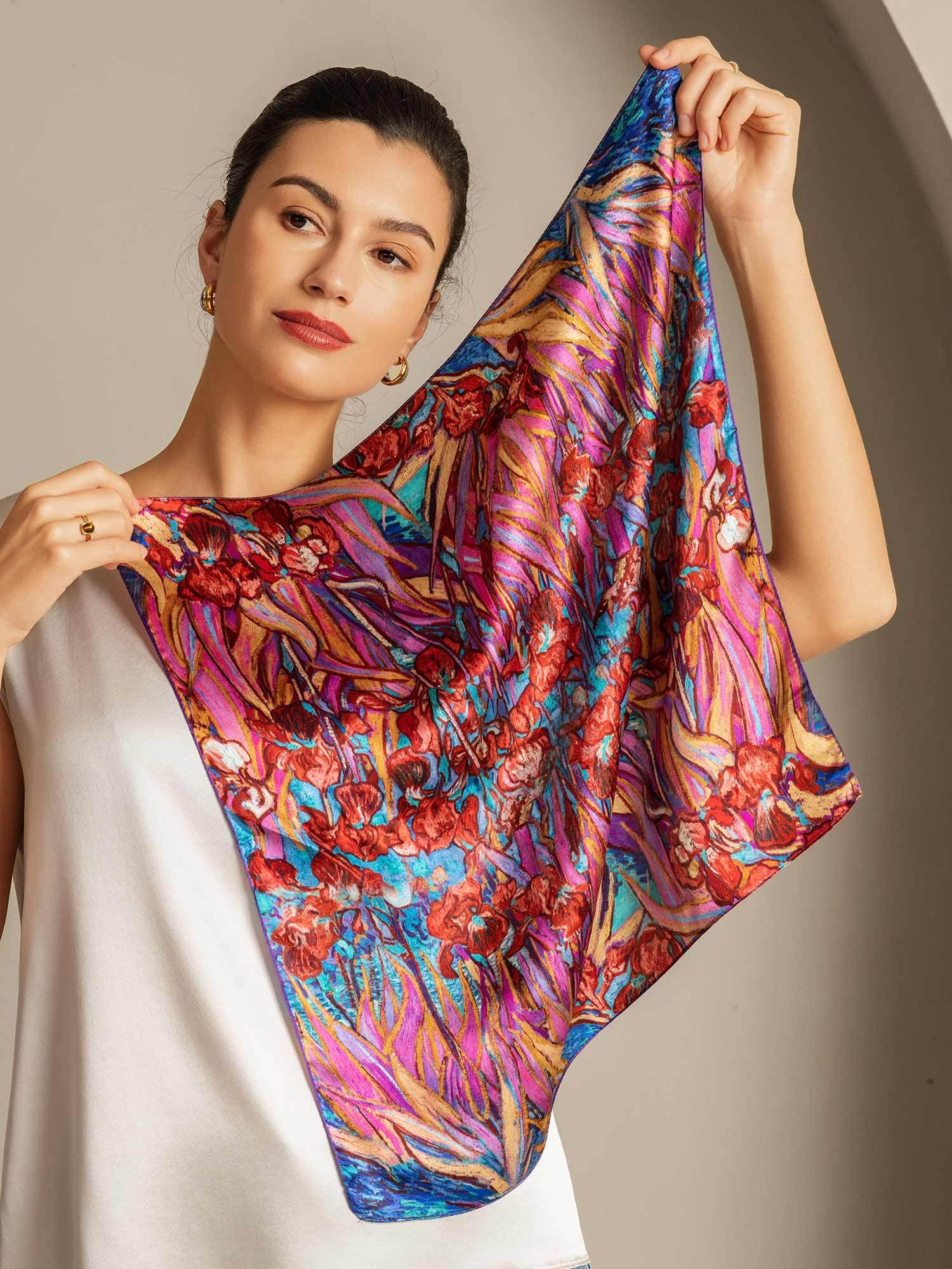 Carré en Soie Pure à Motifs Floraux - Taille 53x53cm - Image 5