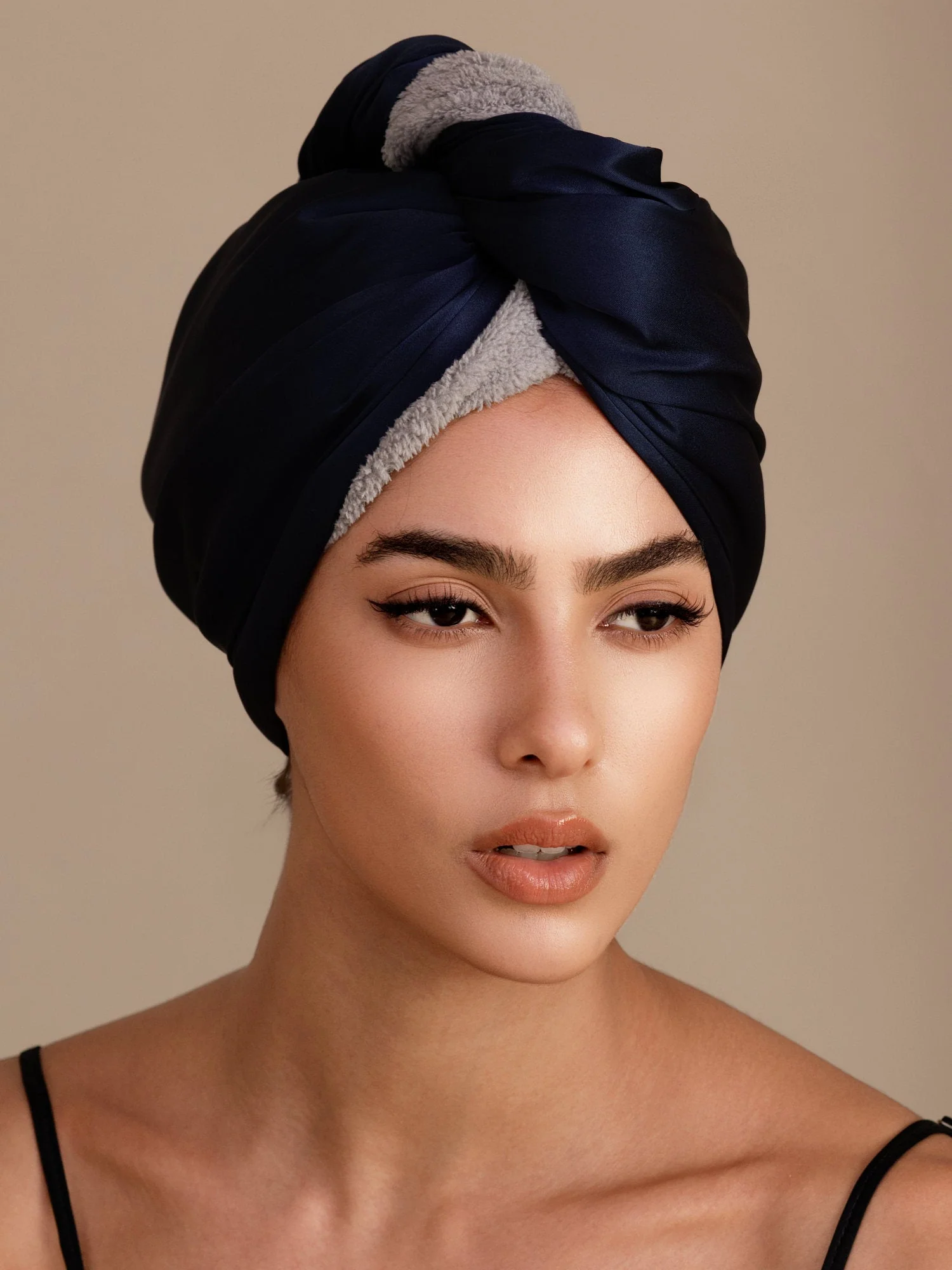 100% Soie de Mûrier Serviette Cheveux Double Face – Séchage Rapide, Anti-Frisottis & Doux pour les Cheveux - Image 9