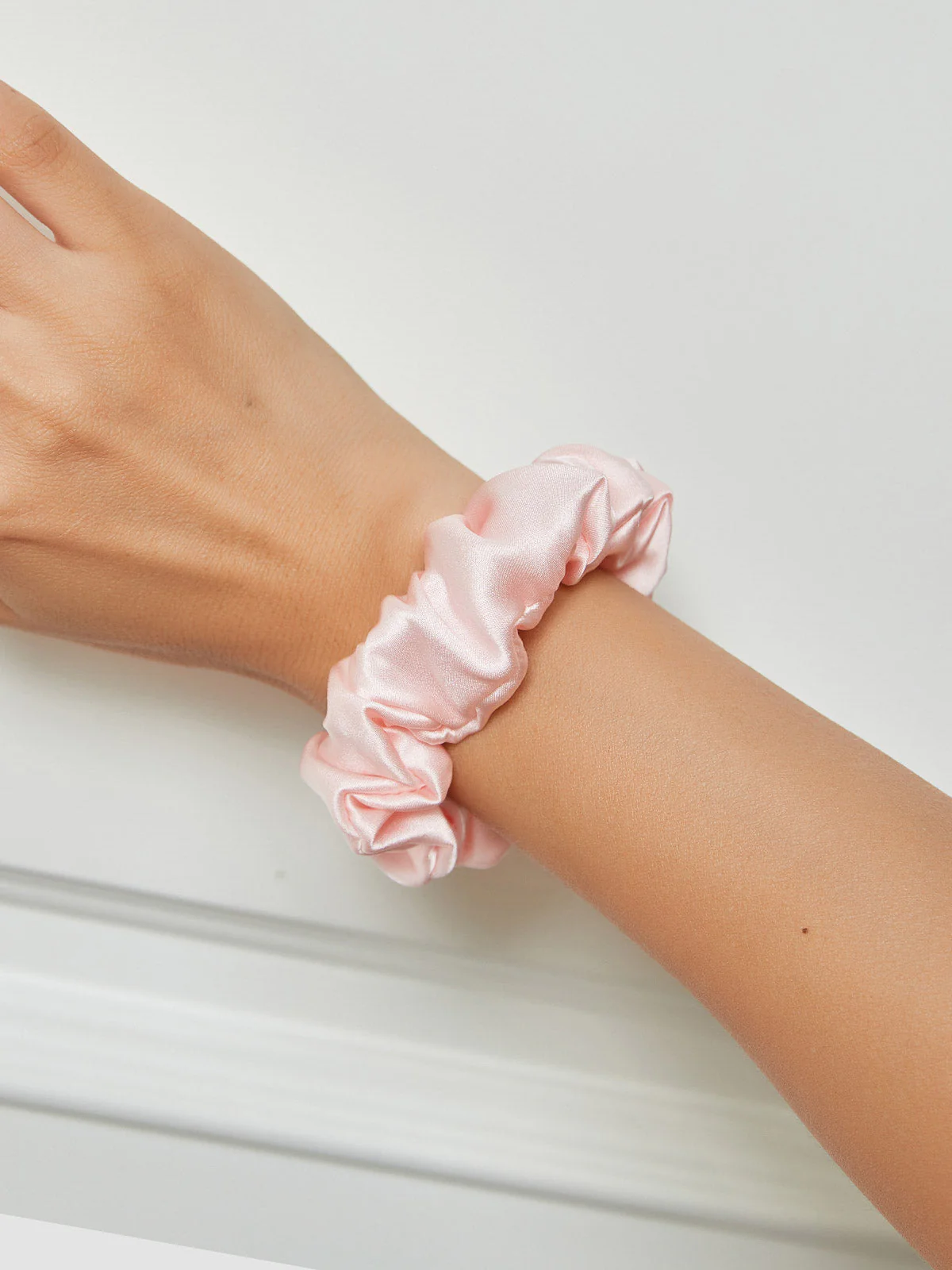 Chouchou Classique Doux En Soie - 2cm - Image 46