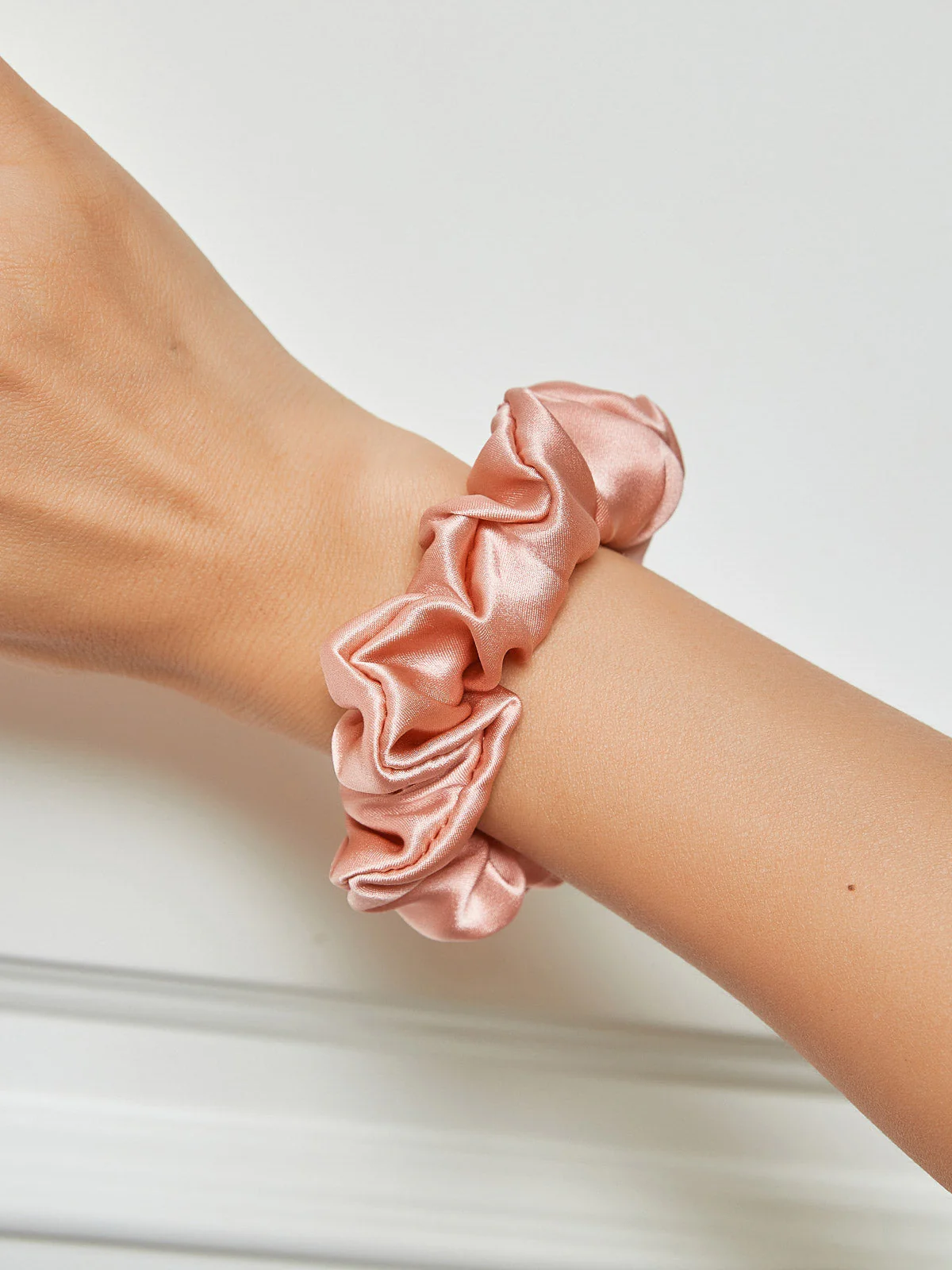 Chouchou Classique Doux En Soie - 2cm - Image 73