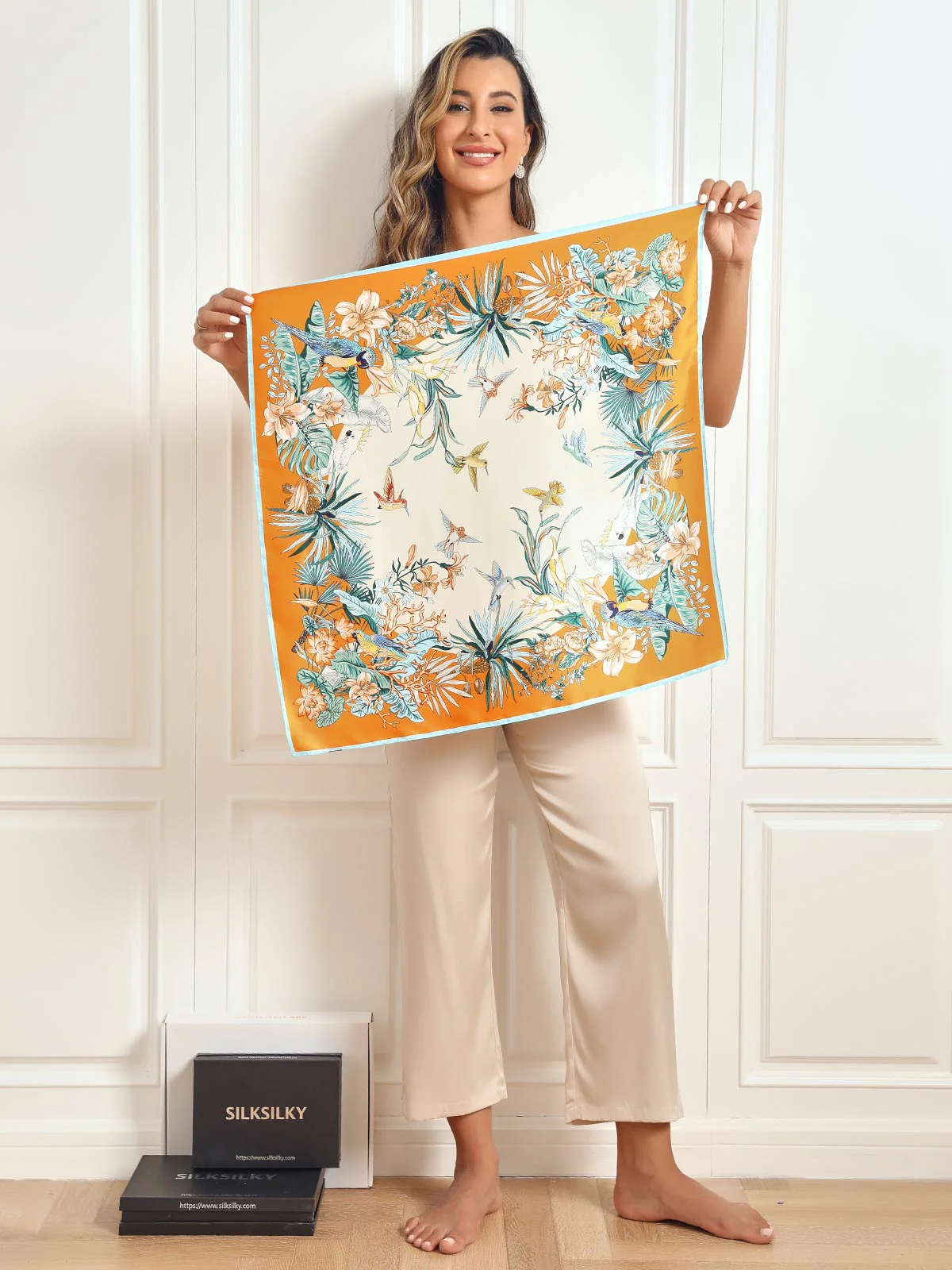 Foulard Carré Imprimé en Soie Pure 70x70cm / 27.6 - Image 7