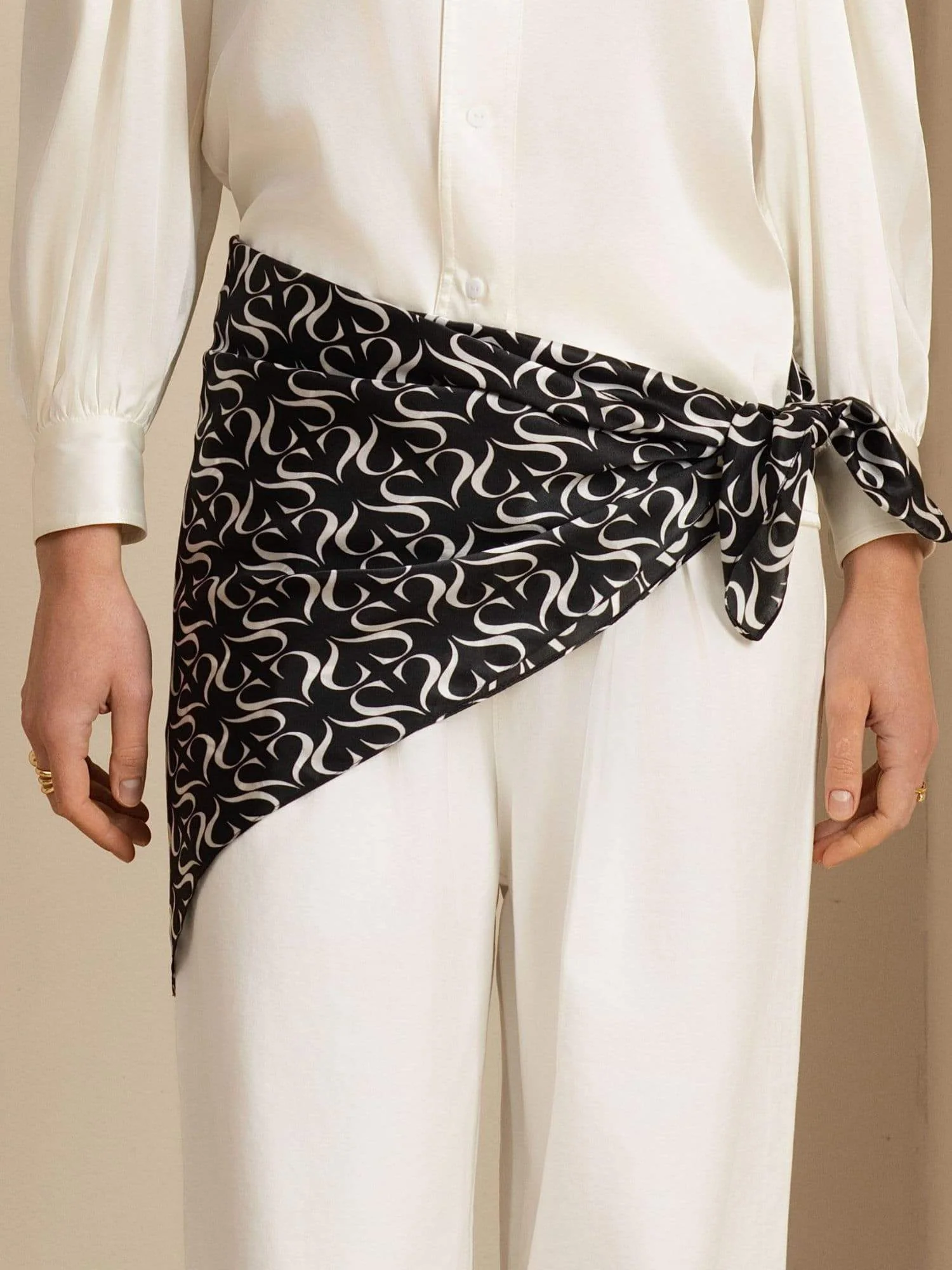 Pure Soie S Carré Foulard - Taille 90x90cm - Image 3