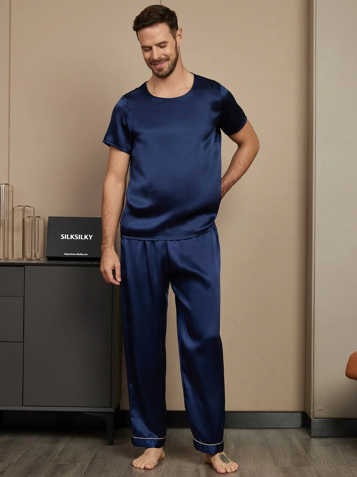Ensemble Pyjama Pour Homme En Pure Soie À Manches Courtes Col Rond Avec Pantalon