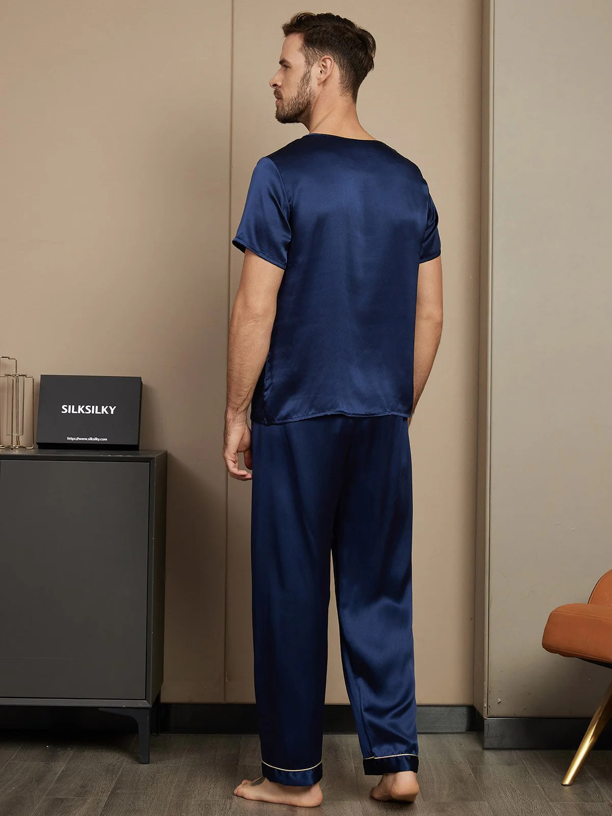 Ensemble Pyjama Pour Homme En Pure Soie À Manches Courtes Col Rond Avec Pantalon - Image 2